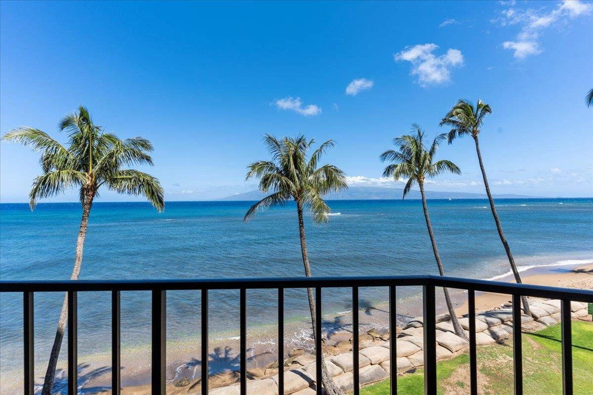 Valley Isle Resort condo # 408B, Lahaina, Hawaii - photo 31 of 47