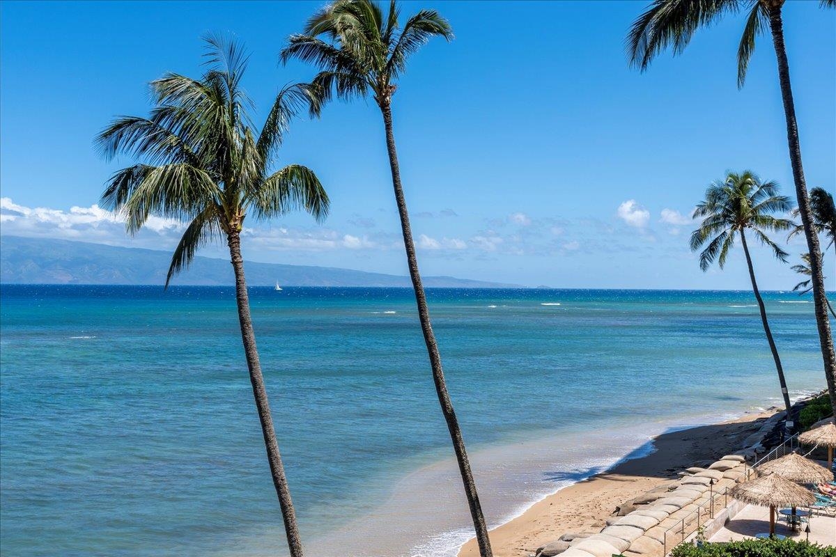 Valley Isle Resort condo # 408B, Lahaina, Hawaii - photo 33 of 47