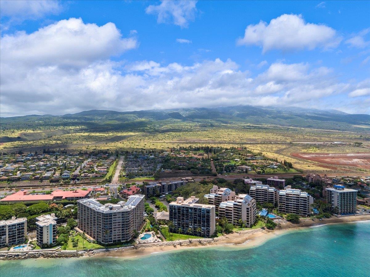 Valley Isle Resort condo # 408B, Lahaina, Hawaii - photo 44 of 47