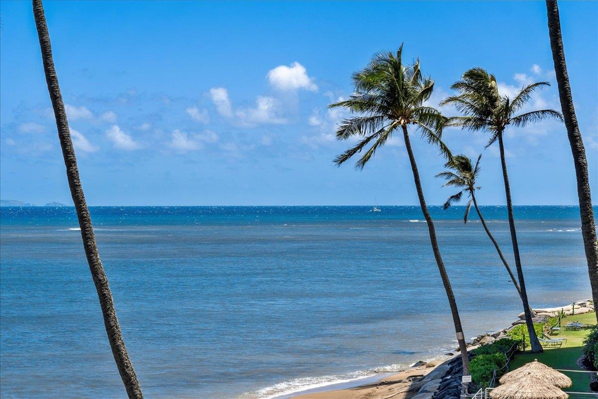 Valley Isle Resort condo # 408B, Lahaina, Hawaii - photo 32 of 47