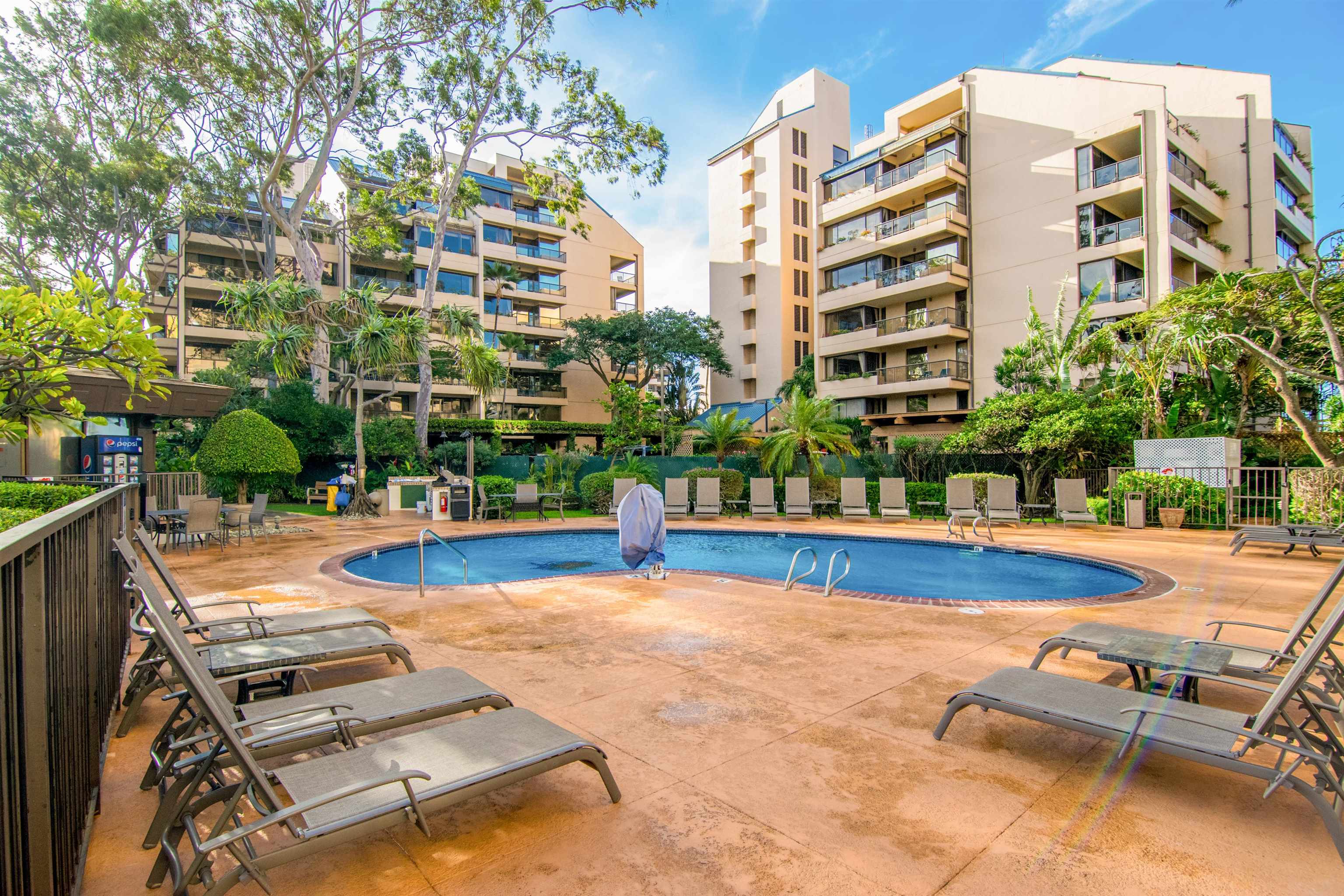 Valley Isle Resort condo # 502, Lahaina, Hawaii - photo 13 of 19