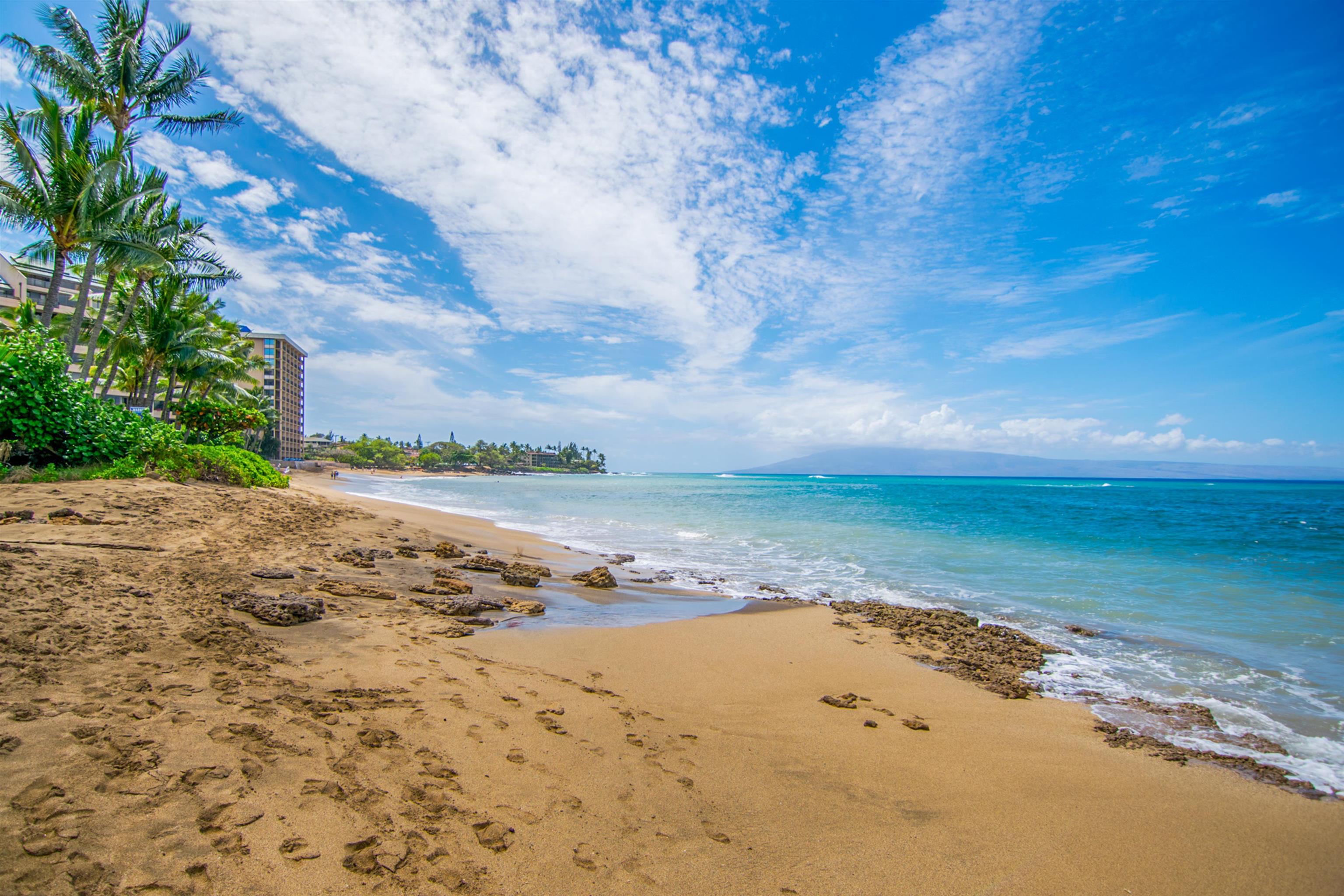 Valley Isle Resort condo # 502, Lahaina, Hawaii - photo 16 of 19