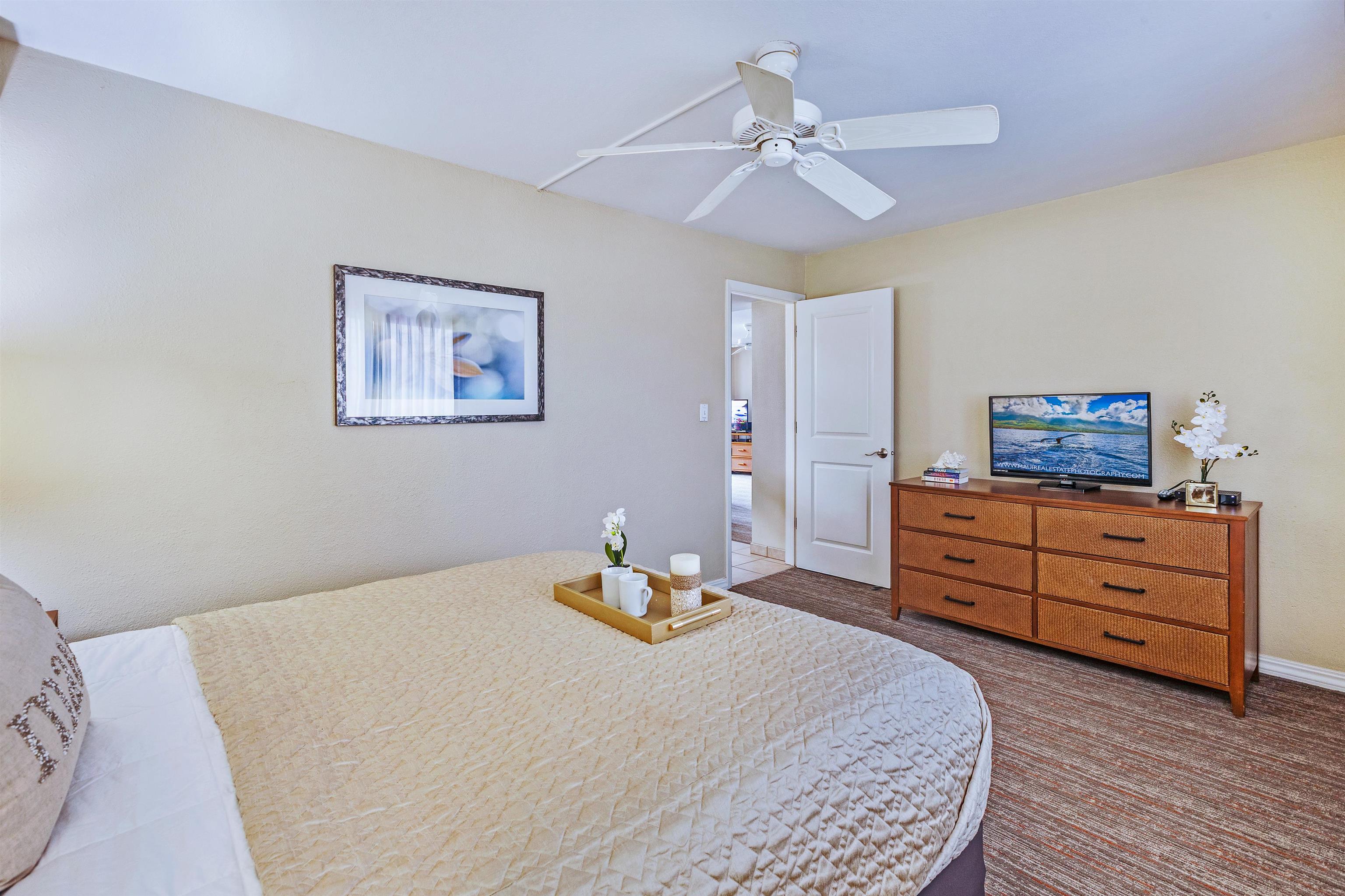 Valley Isle Resort condo # 502B, Lahaina, Hawaii - photo 29 of 38