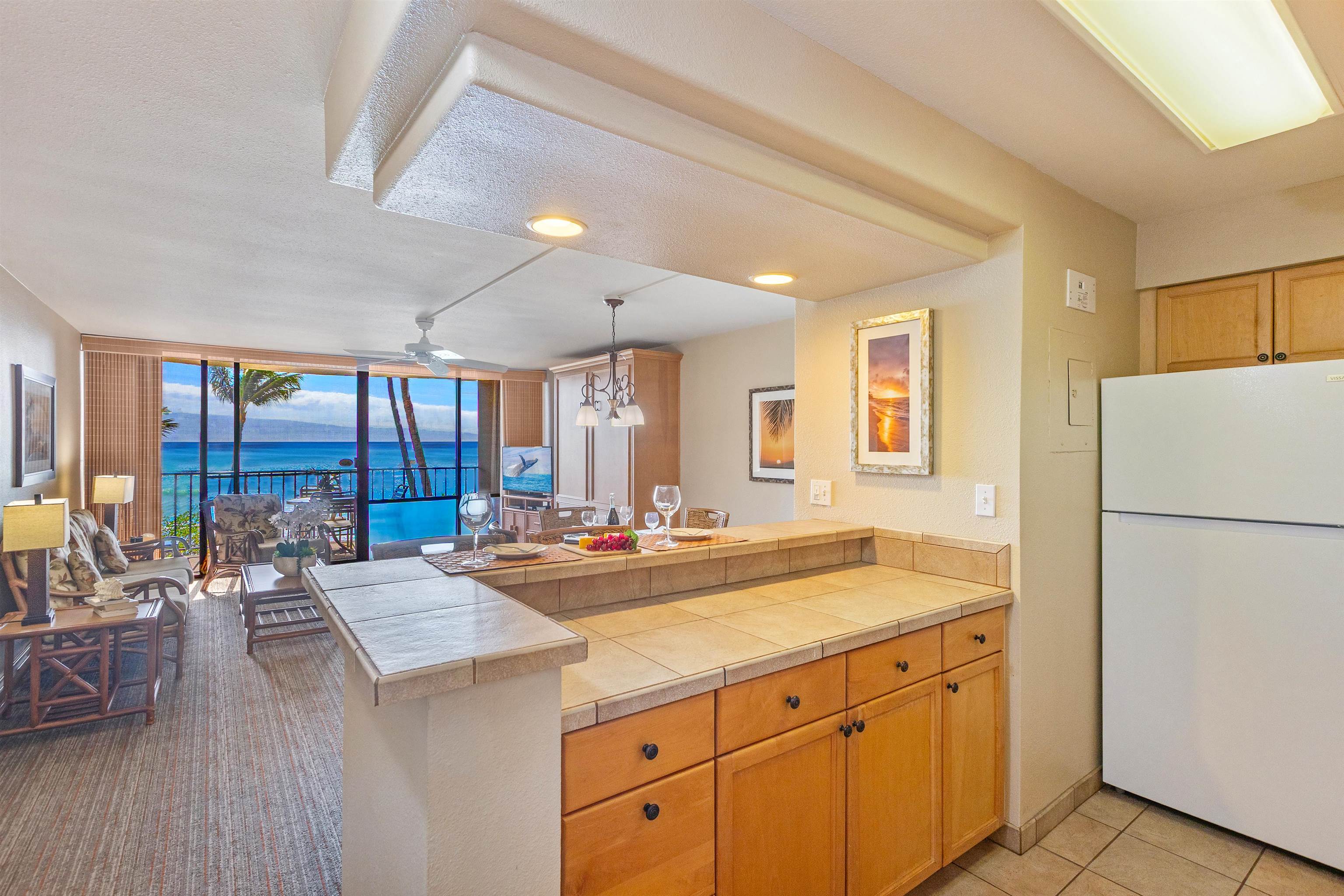 Valley Isle Resort condo # 502B, Lahaina, Hawaii - photo 4 of 38