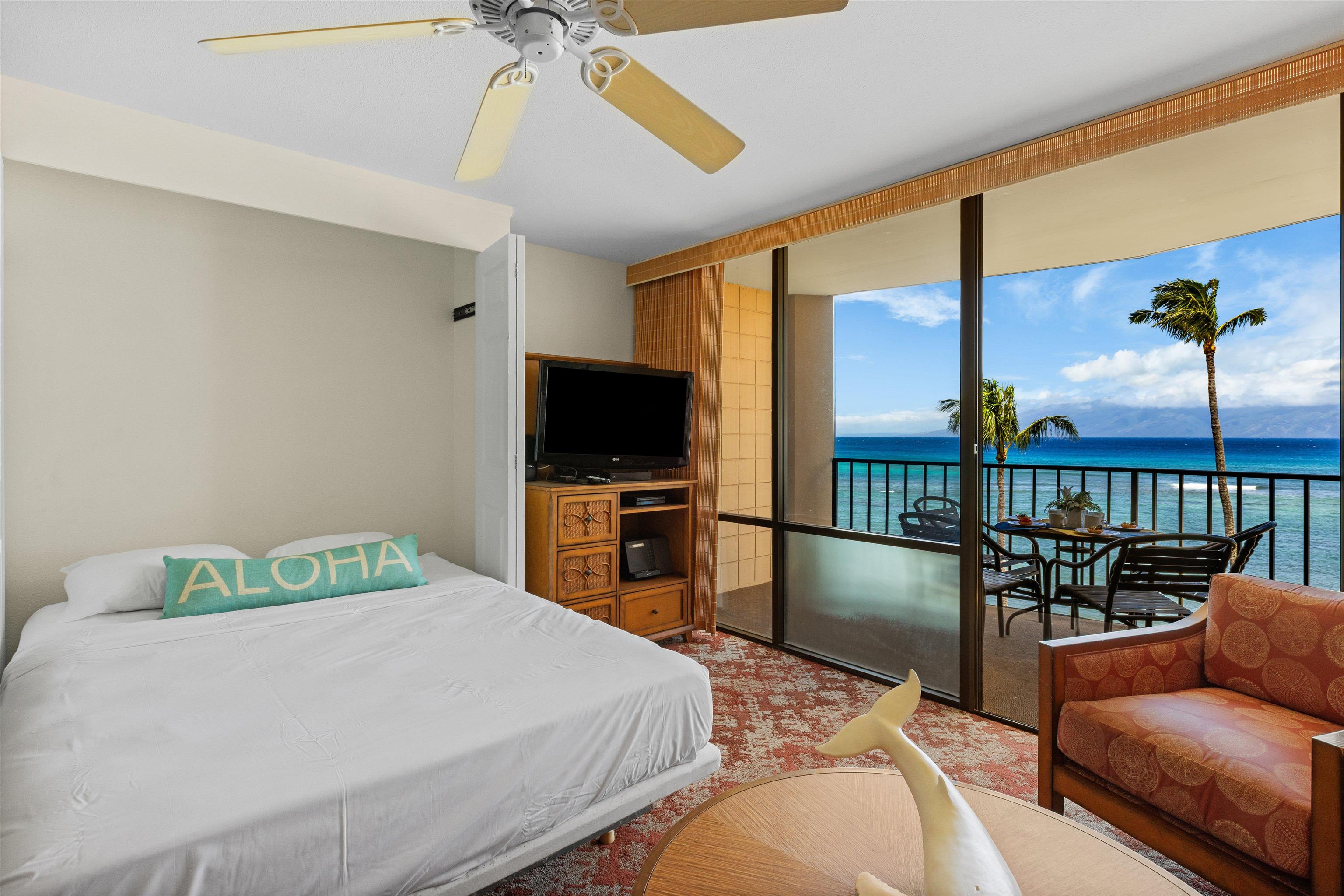 Valley Isle Resort condo # 505B, Lahaina, Hawaii - photo 5 of 25