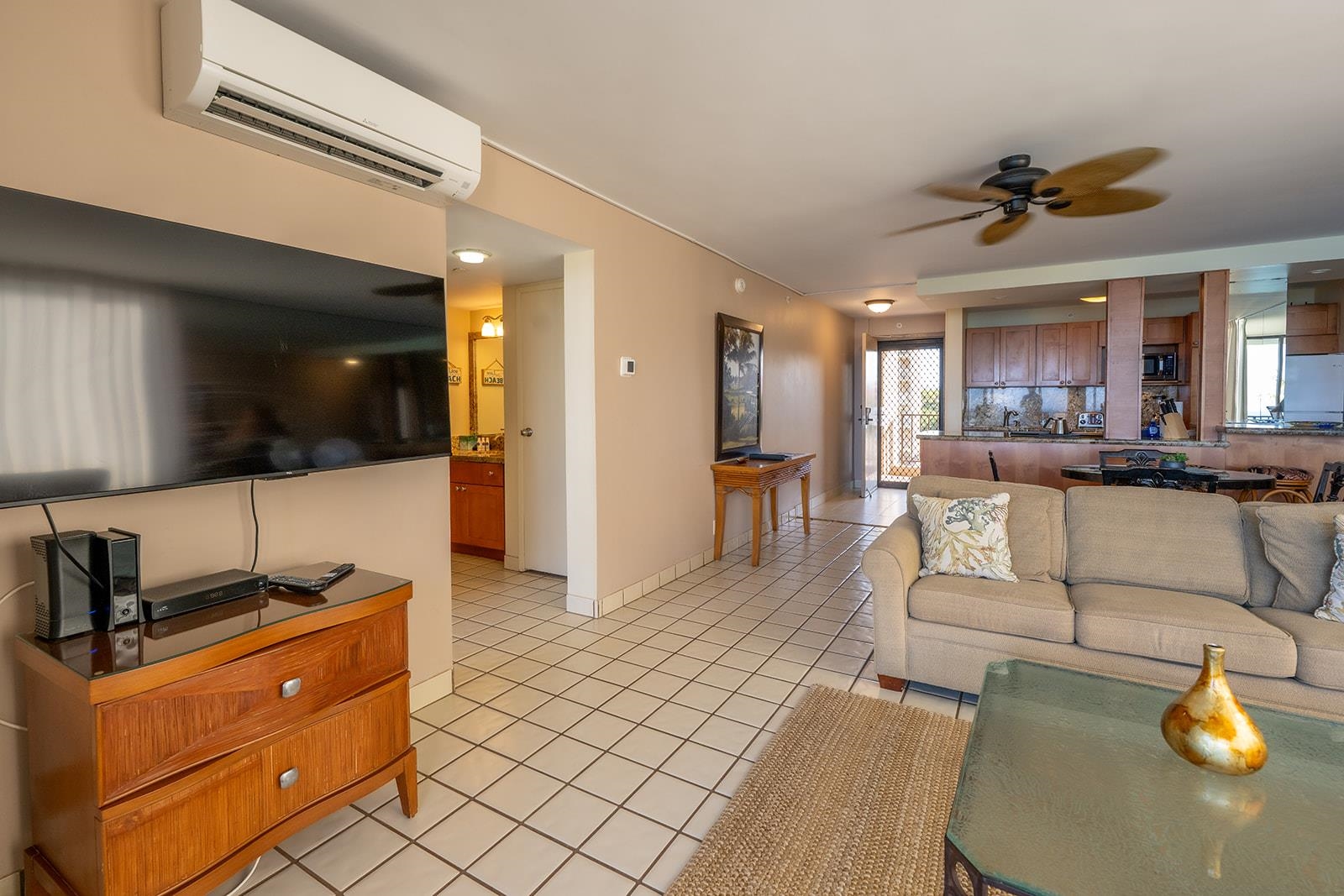 Valley Isle Resort condo # 601, Lahaina, Hawaii - photo 11 of 32