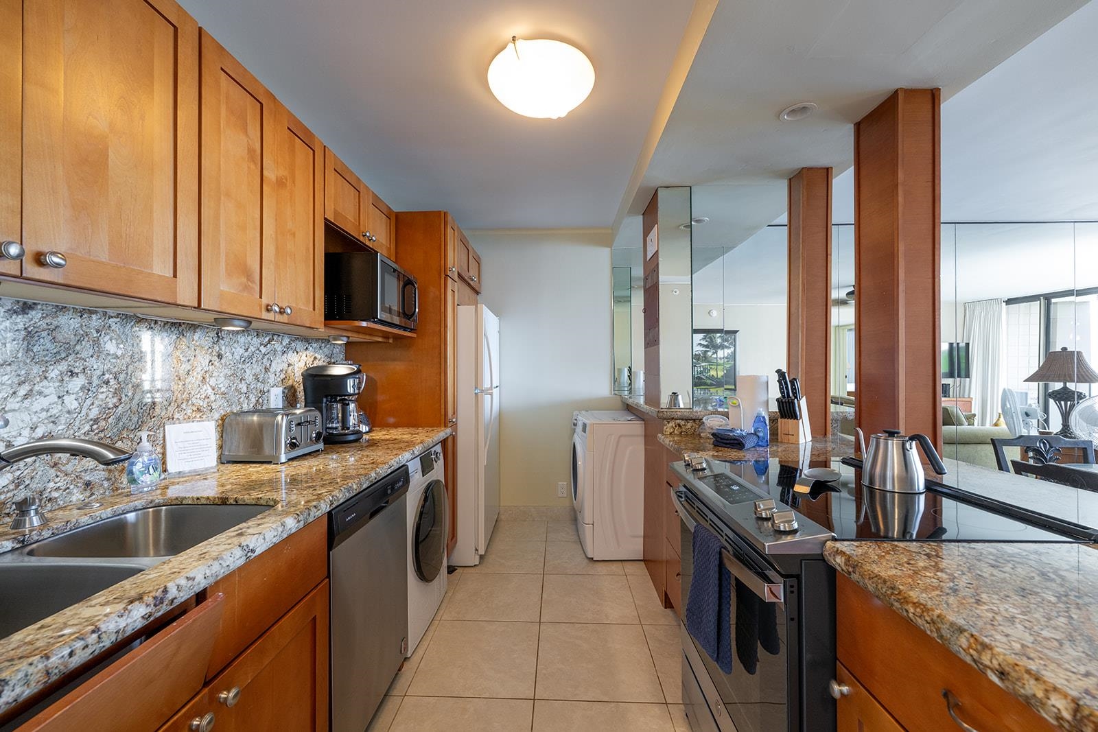 Valley Isle Resort condo # 601, Lahaina, Hawaii - photo 12 of 32