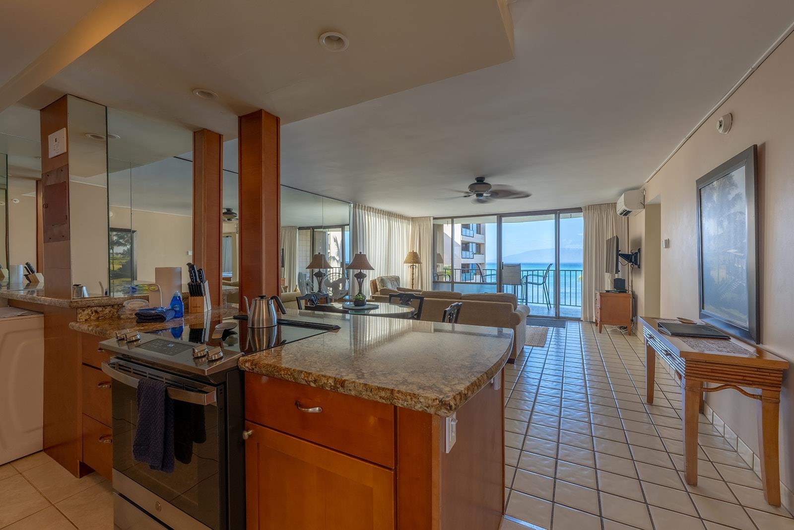 Valley Isle Resort condo # 601, Lahaina, Hawaii - photo 13 of 32