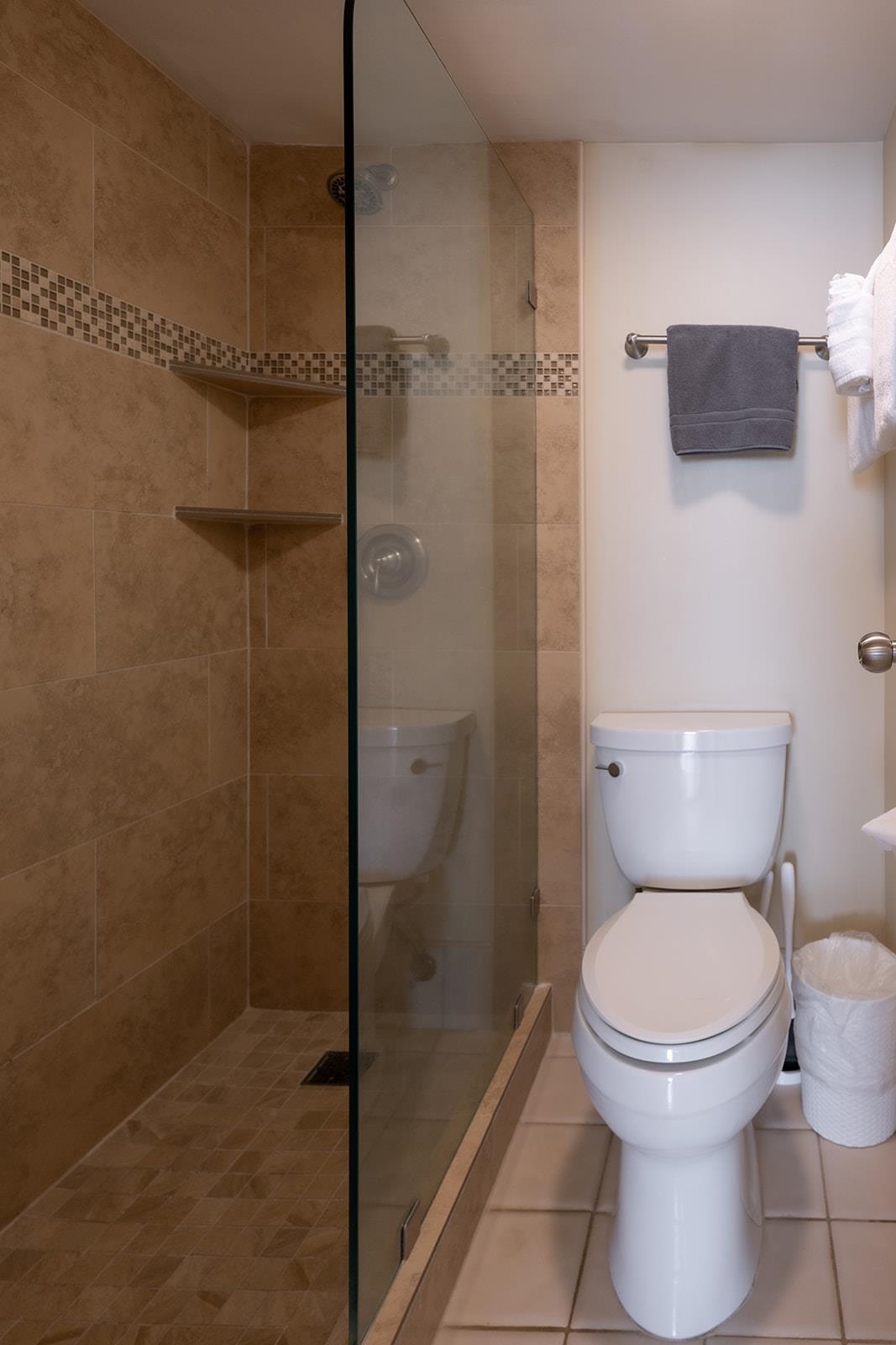 Valley Isle Resort condo # 601, Lahaina, Hawaii - photo 21 of 32