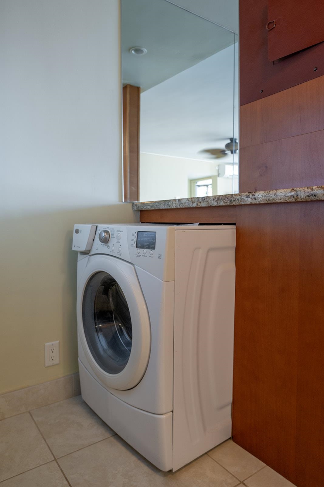 Valley Isle Resort condo # 601, Lahaina, Hawaii - photo 24 of 32