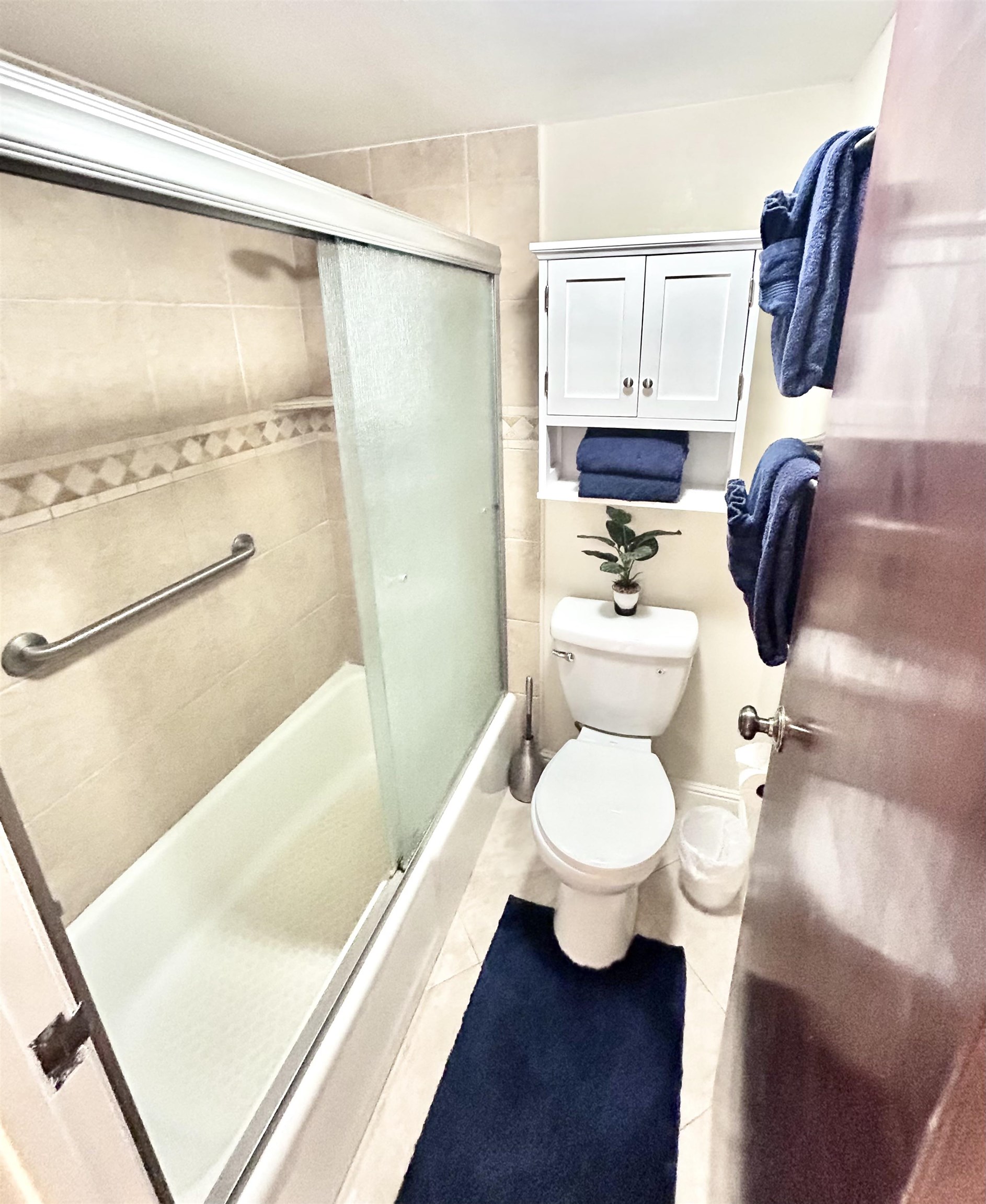 Valley Isle Resort condo # 602B, Lahaina, Hawaii - photo 18 of 27