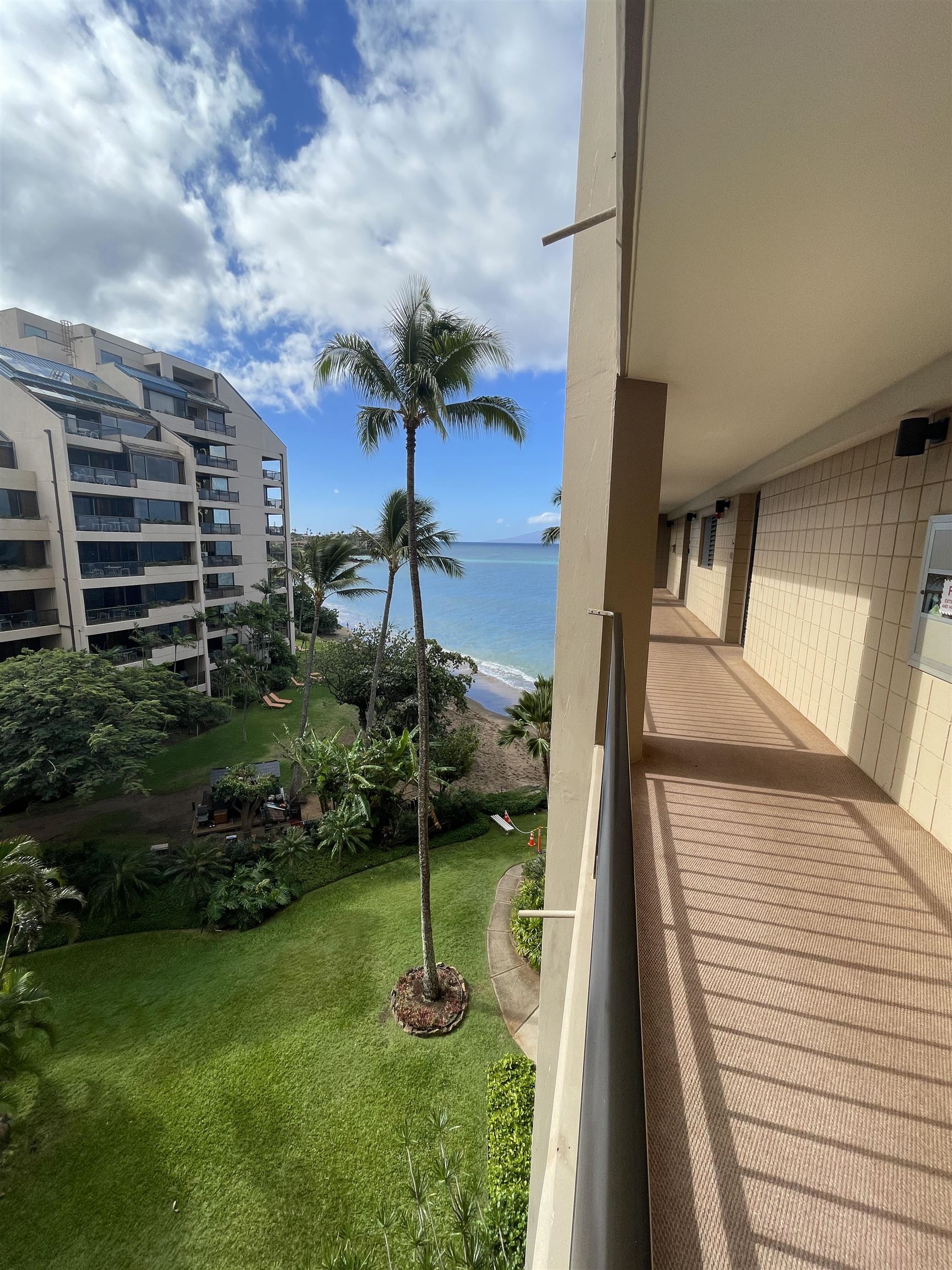 Valley Isle Resort condo # 608, Lahaina, Hawaii - photo 24 of 33