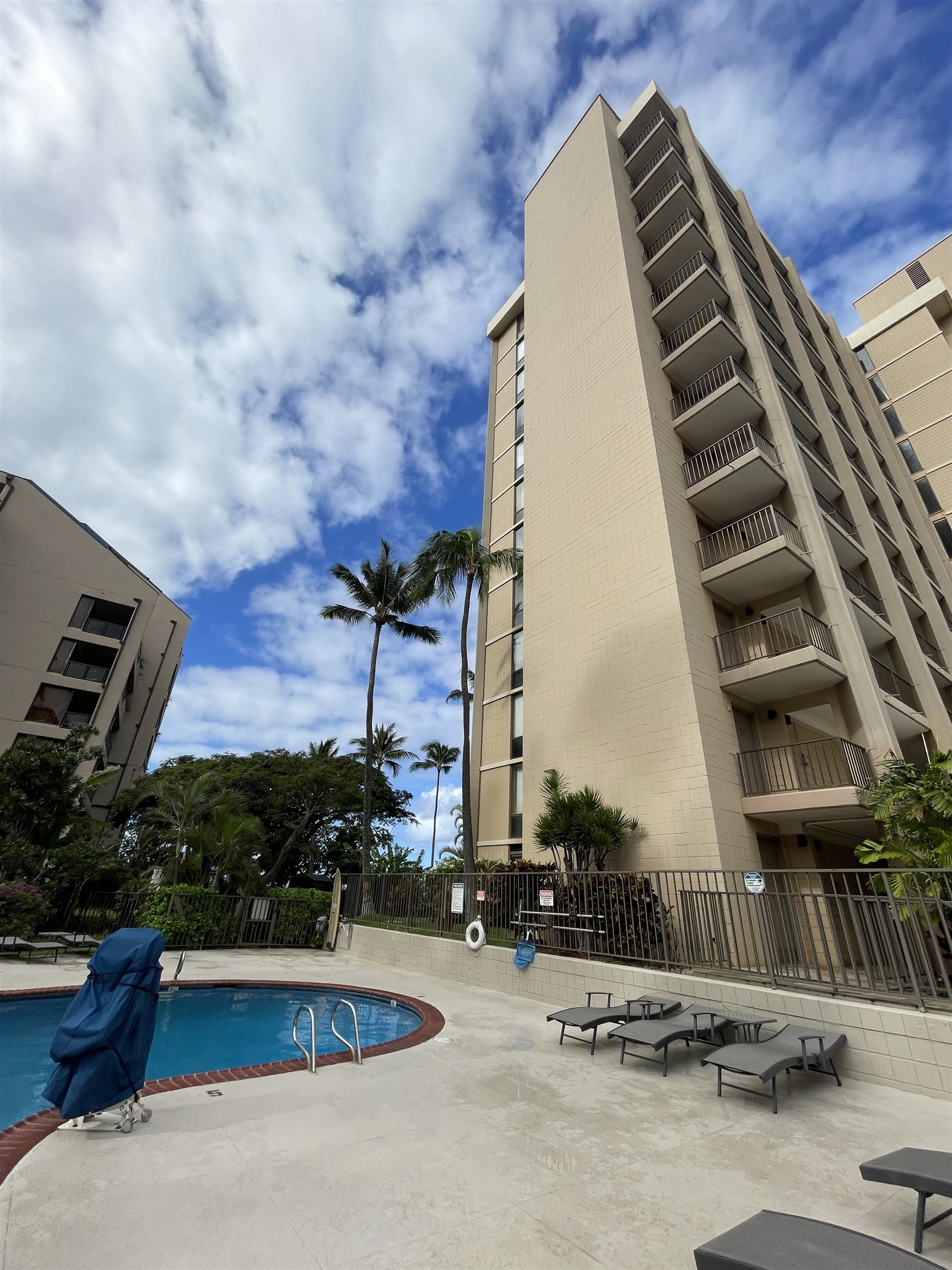 Valley Isle Resort condo # 608, Lahaina, Hawaii - photo 27 of 33