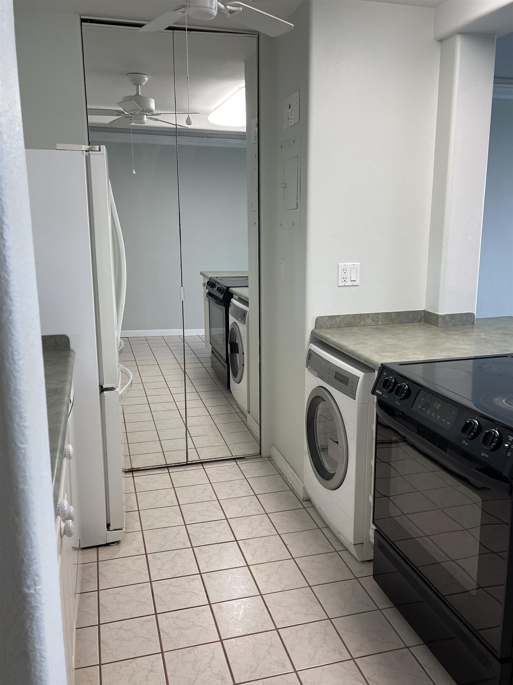 Valley Isle Resort condo # 608, Lahaina, Hawaii - photo 8 of 40