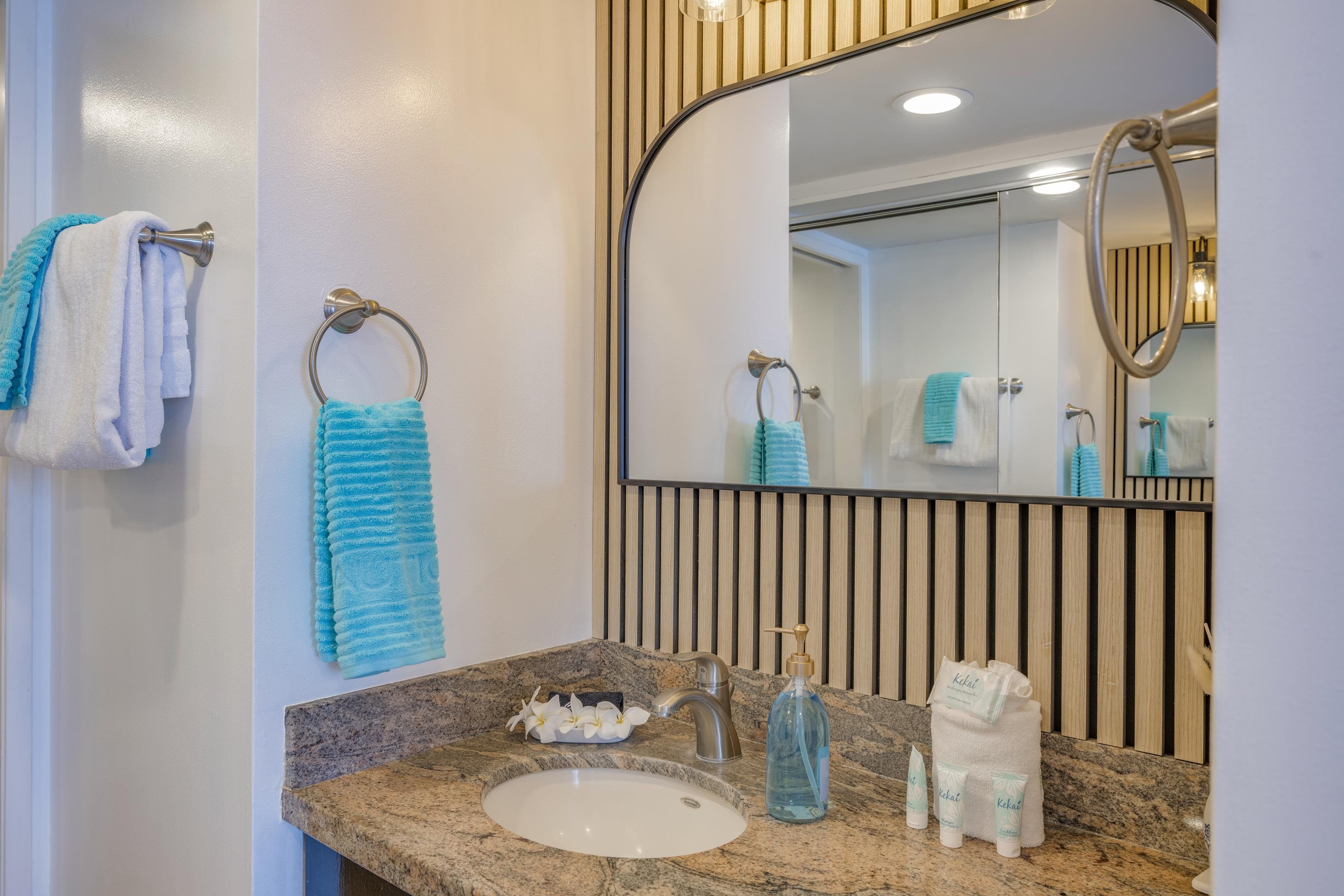 Valley Isle Resort condo # 610B, Lahaina, Hawaii - photo 22 of 25