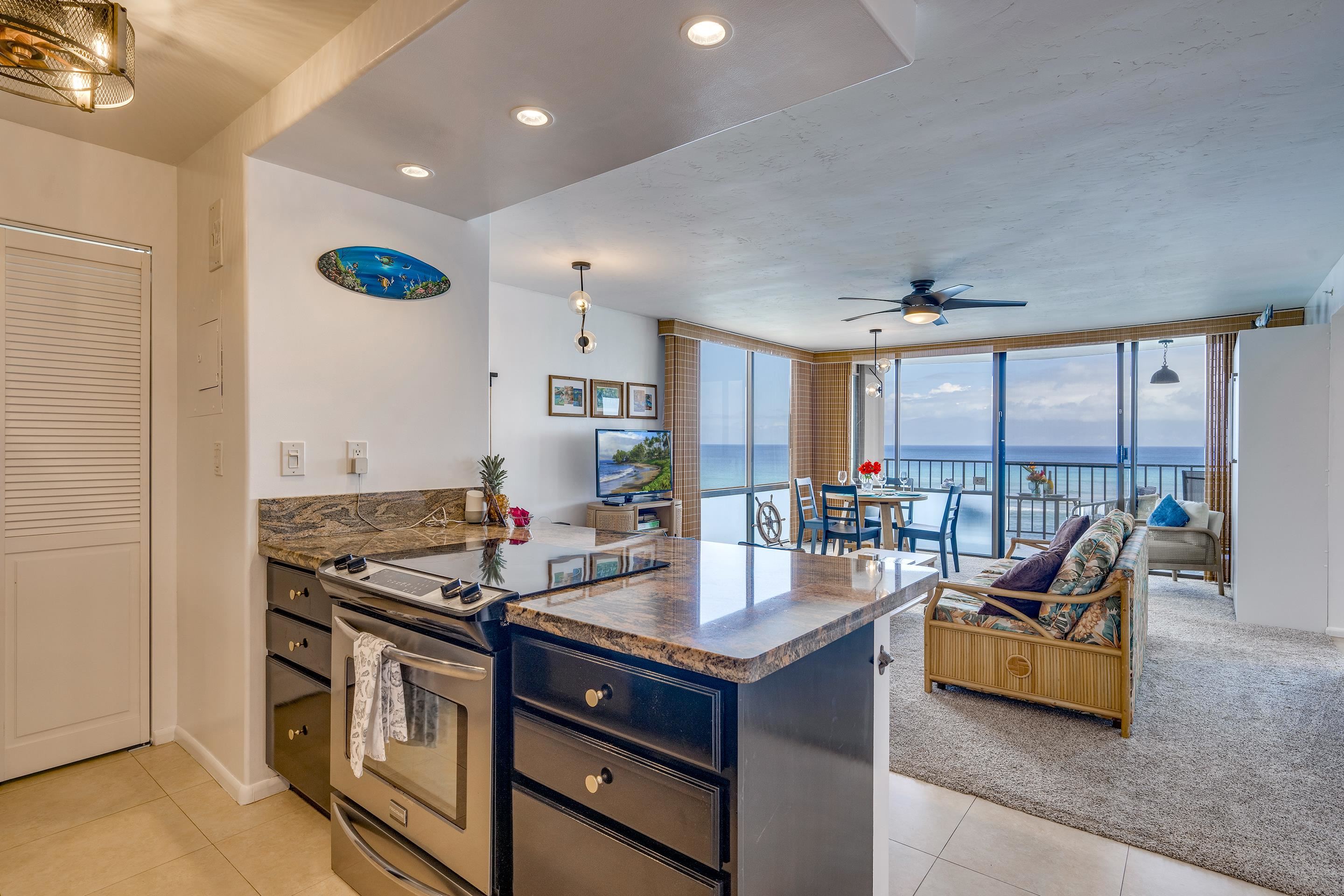Valley Isle Resort condo # 610B, Lahaina, Hawaii - photo 5 of 25