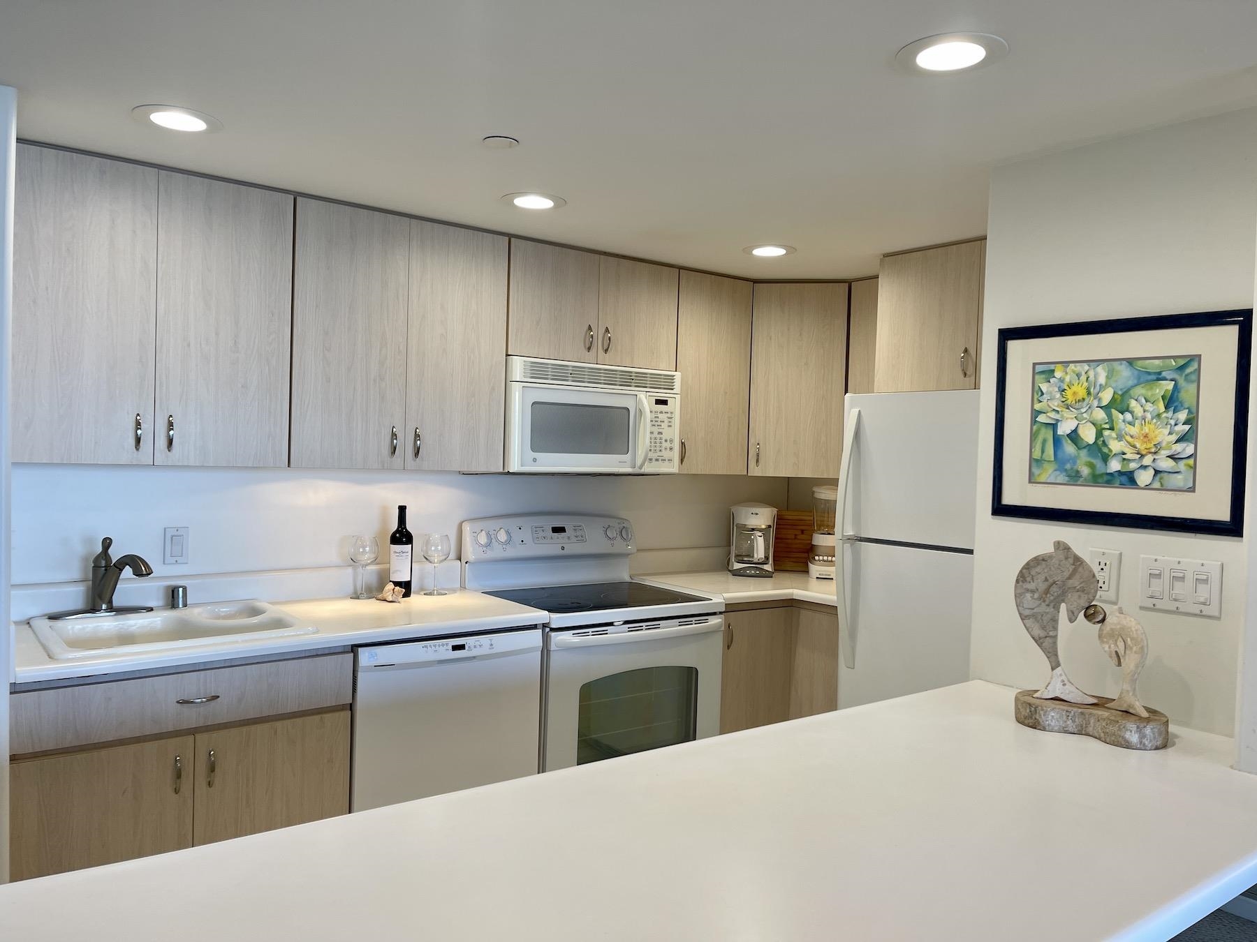 Valley Isle Resort condo # 705B, Lahaina, Hawaii - photo 14 of 30