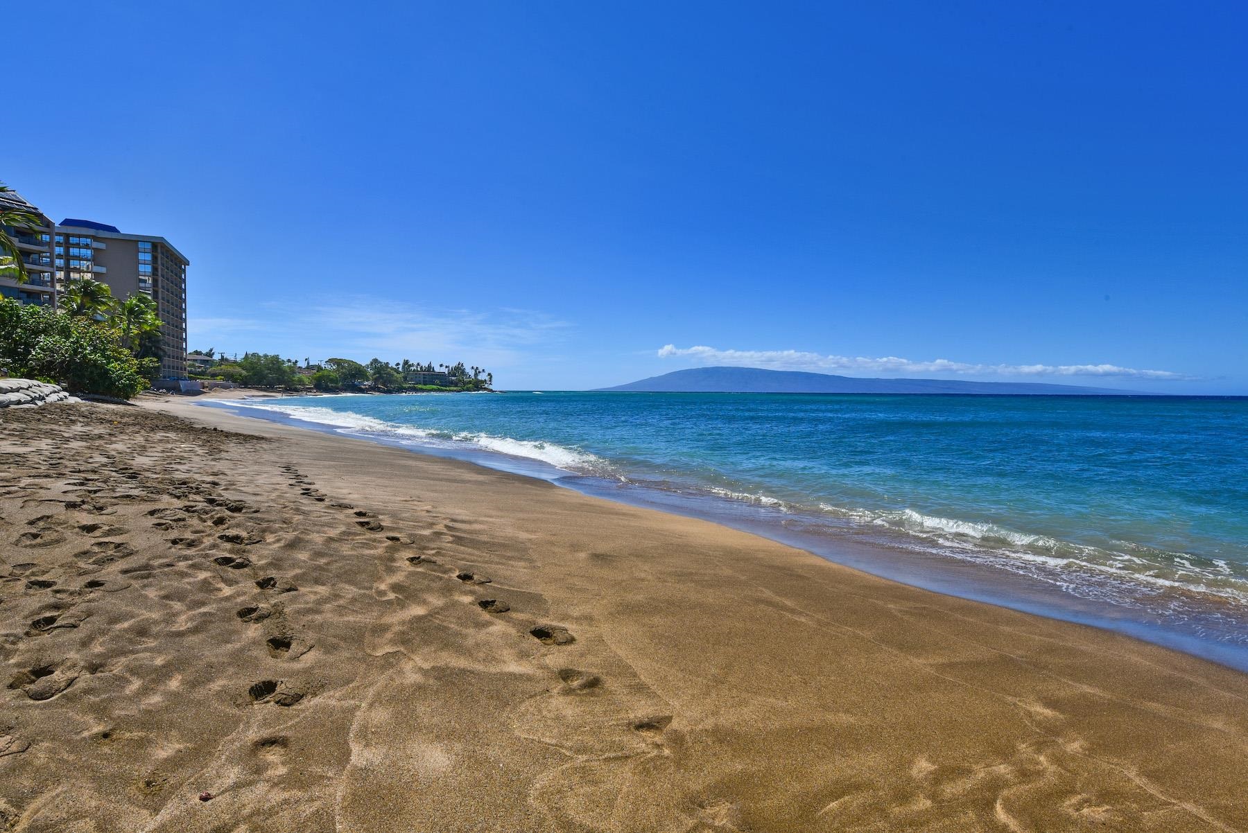 Valley Isle Resort condo # 705B, Lahaina, Hawaii - photo 3 of 30