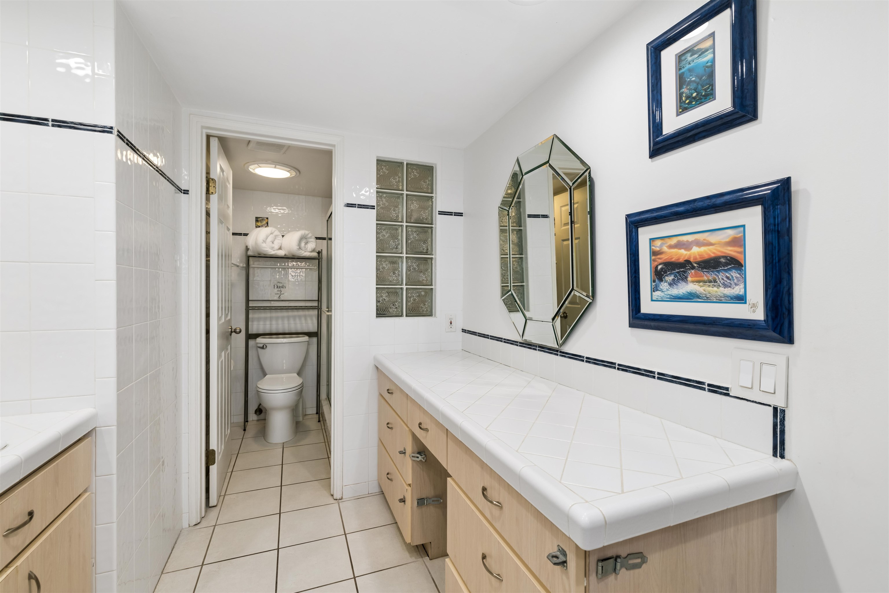 Valley Isle Resort condo # 705B, Lahaina, Hawaii - photo 6 of 27