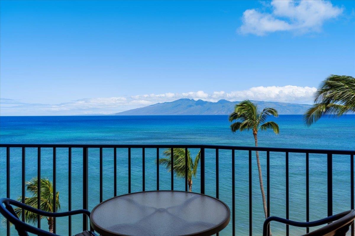 Valley Isle Resort condo # 706, Lahaina, Hawaii - photo 17 of 18