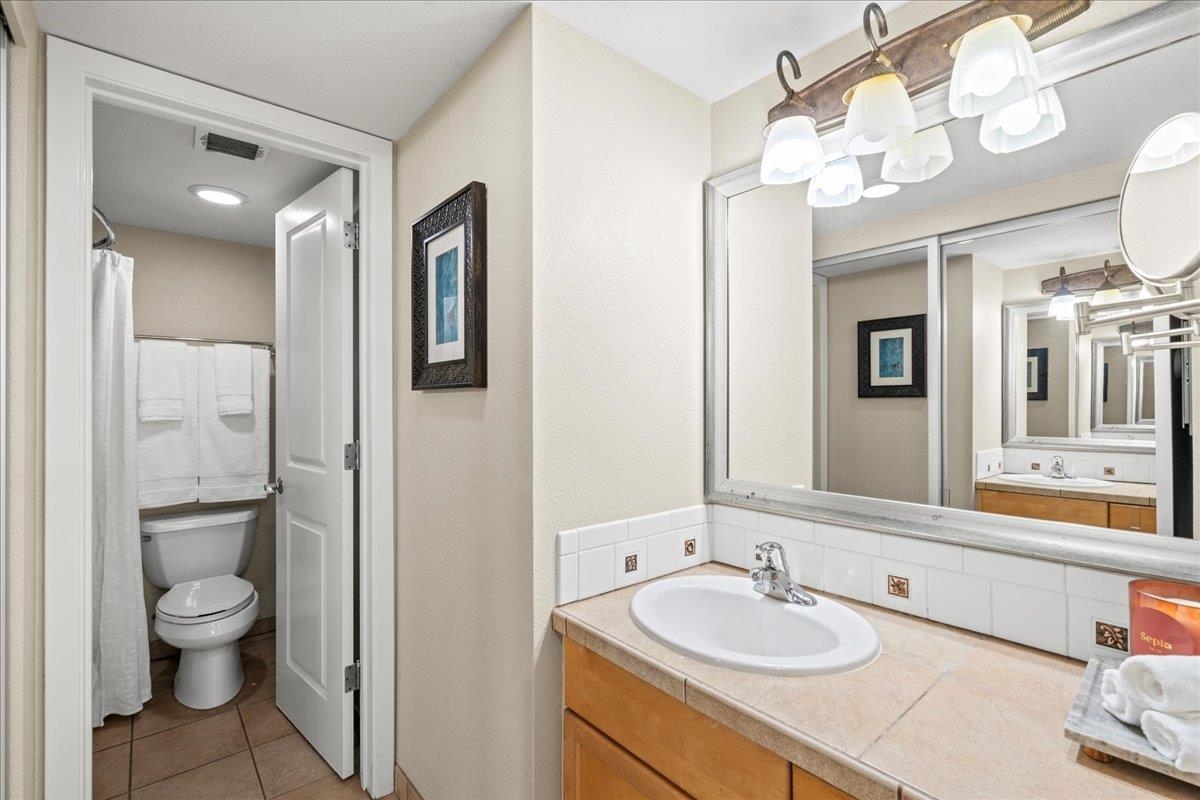 Valley Isle Resort condo # 802, Lahaina, Hawaii - photo 13 of 19