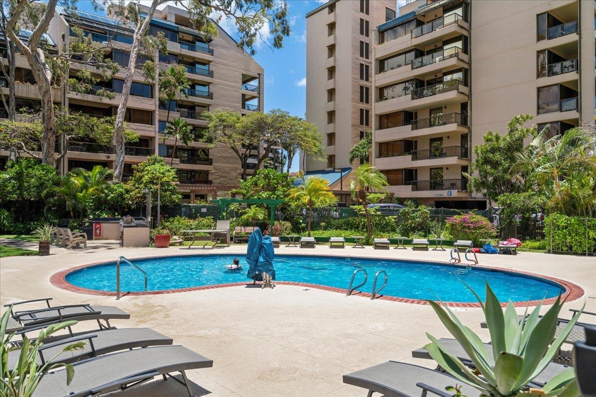 Valley Isle Resort condo # 802, Lahaina, Hawaii - photo 18 of 19