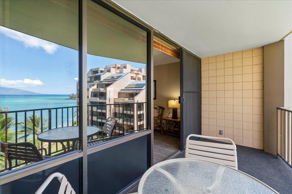 Valley Isle Resort condo # 802, Lahaina, Hawaii - photo 9 of 19