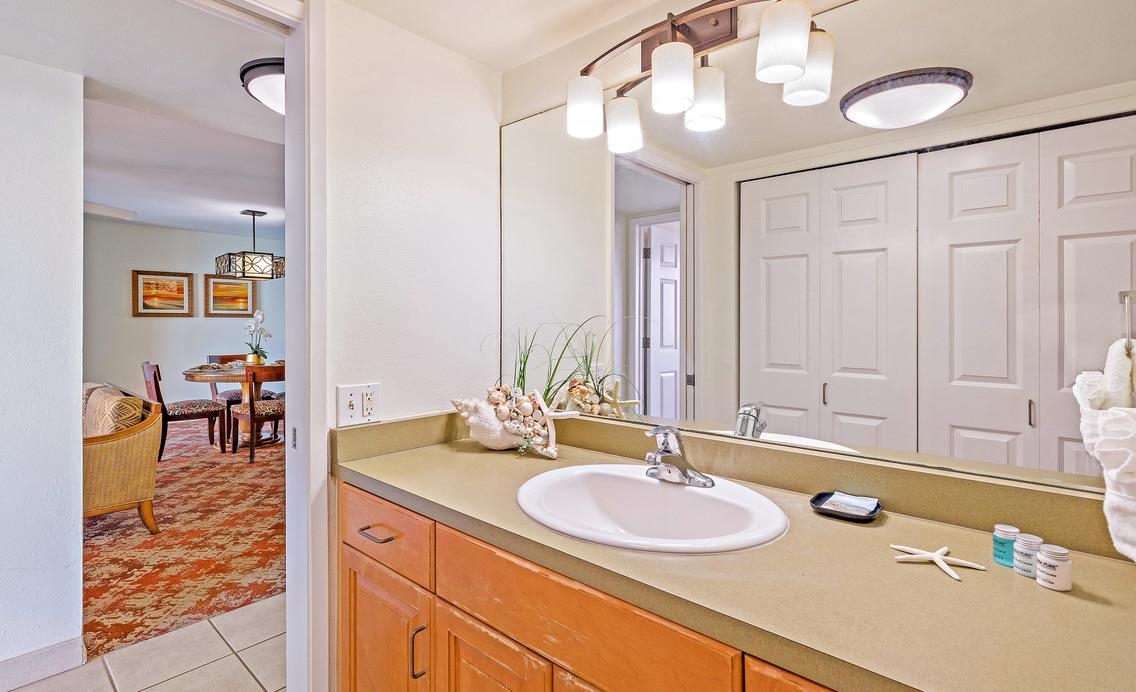 Valley Isle Resort condo # 803B, Lahaina, Hawaii - photo 11 of 25