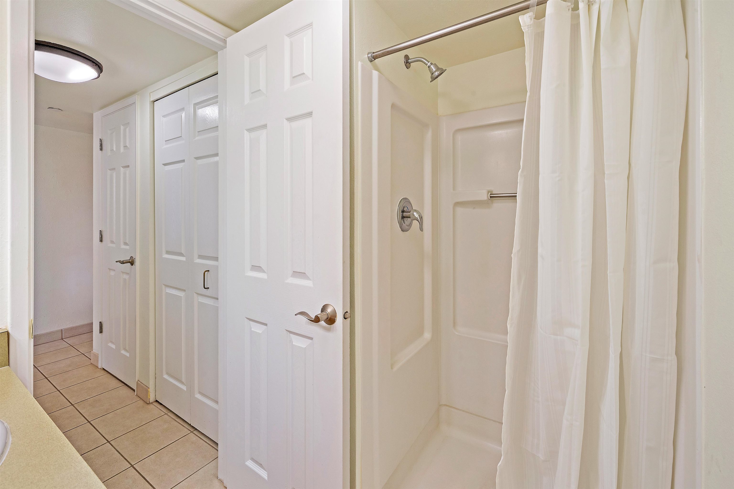 Valley Isle Resort condo # 803B, Lahaina, Hawaii - photo 17 of 25