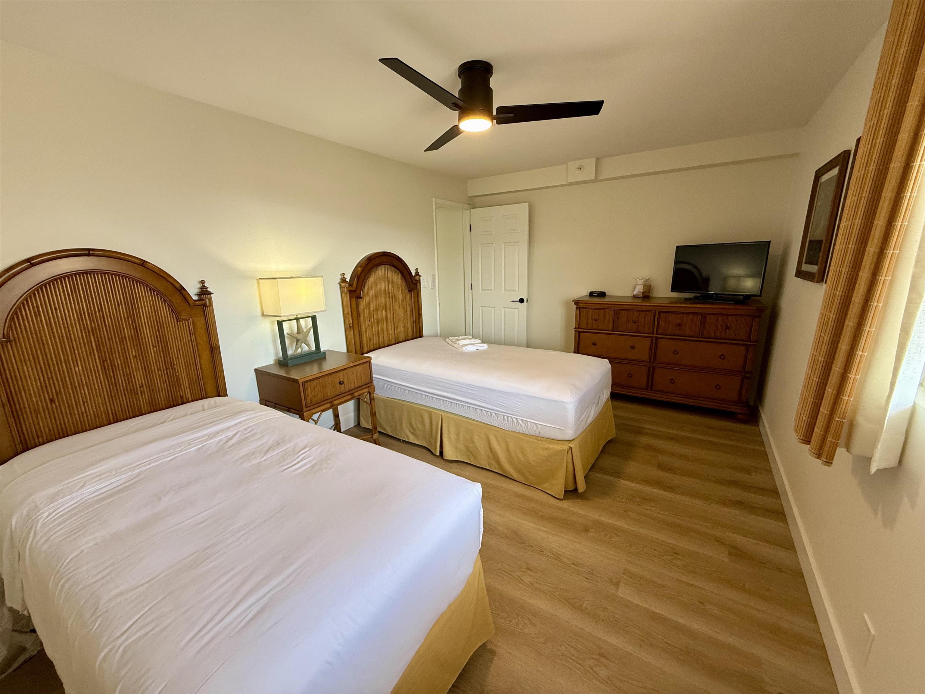 Valley Isle Resort condo # 903B, Lahaina, Hawaii - photo 16 of 35