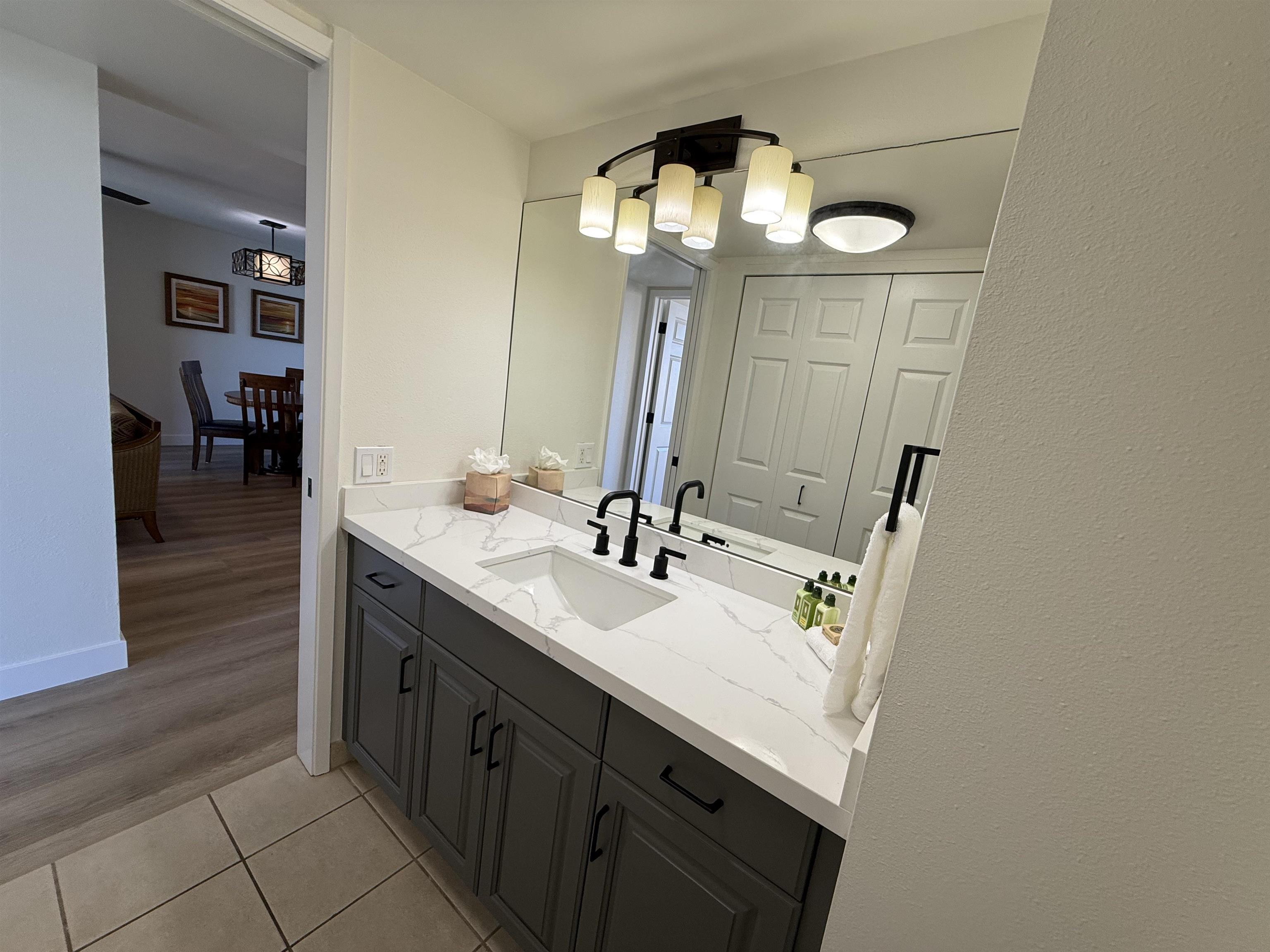 Valley Isle Resort condo # 903B, Lahaina, Hawaii - photo 25 of 35