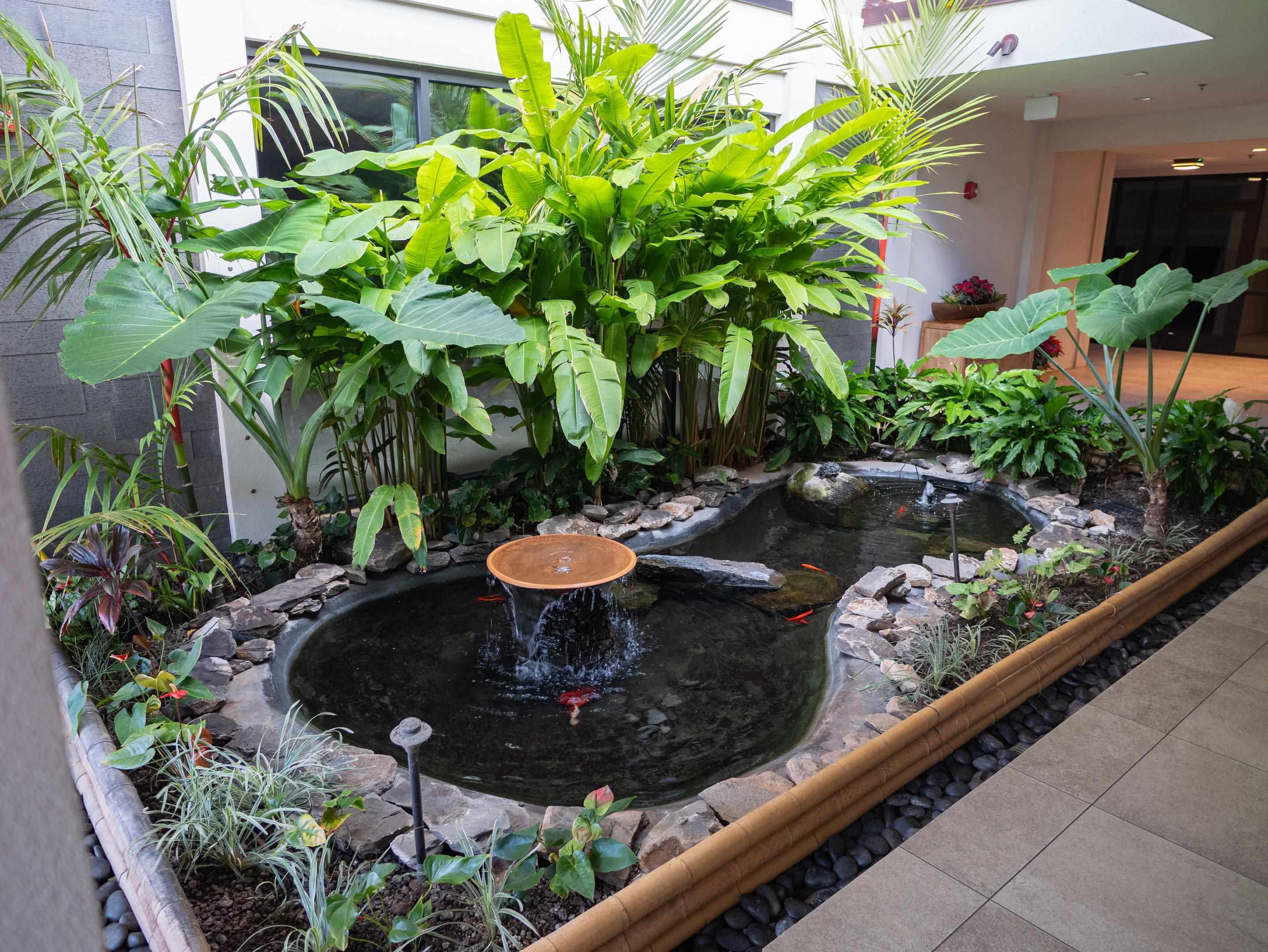 Valley Isle Resort condo # 903B, Lahaina, Hawaii - photo 30 of 35