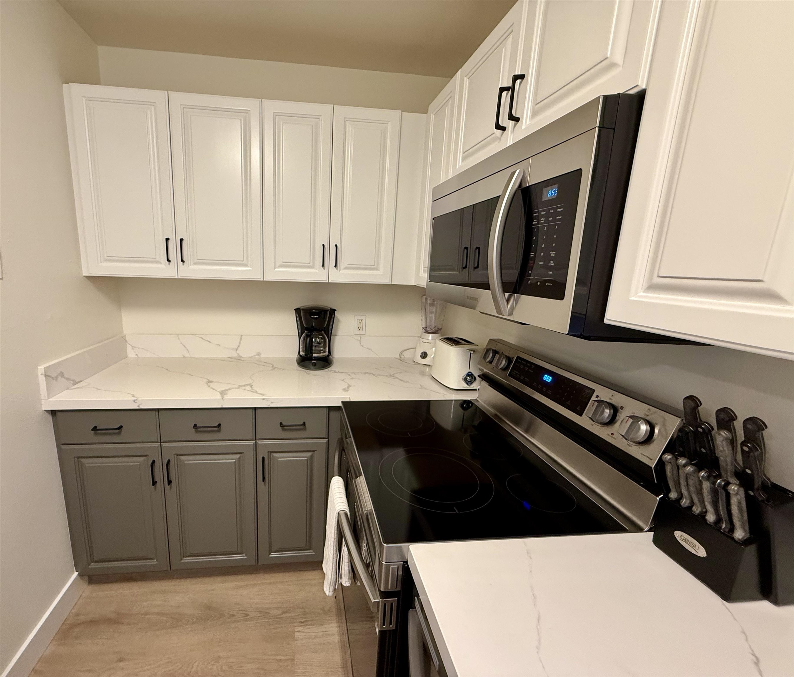 Valley Isle Resort condo # 903B, Lahaina, Hawaii - photo 6 of 35