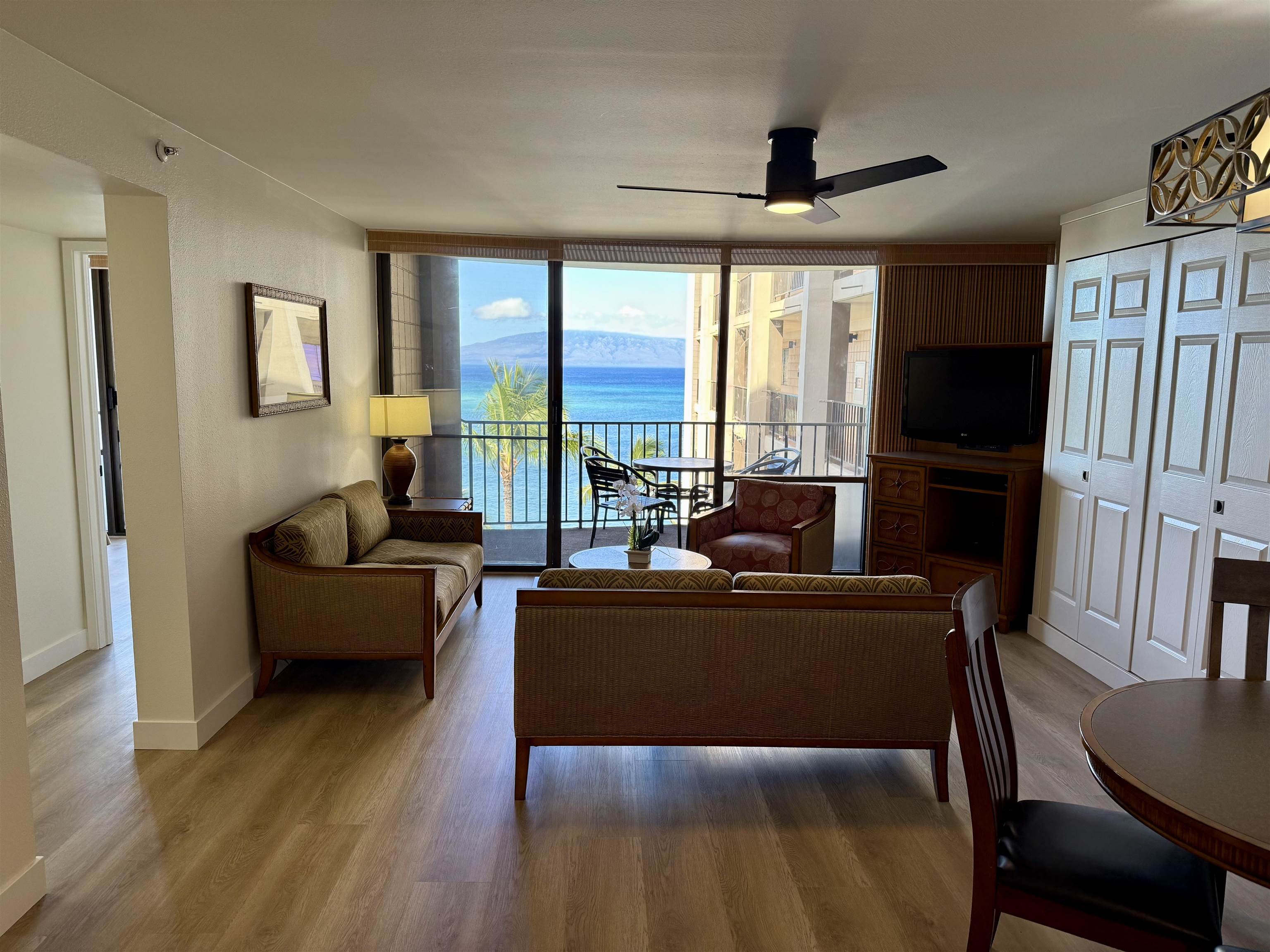 Valley Isle Resort condo # 903B, Lahaina, Hawaii - photo 9 of 35