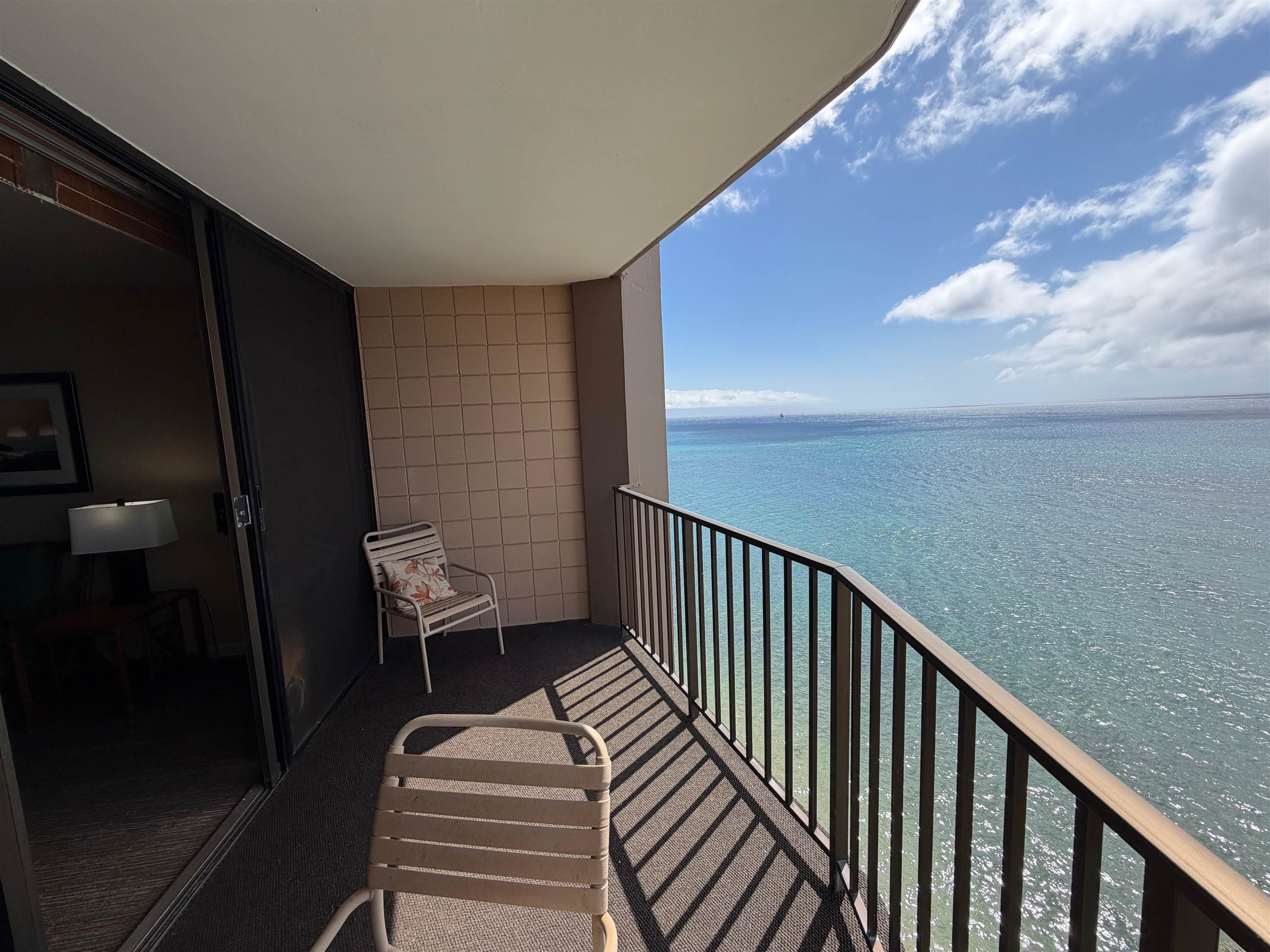 Valley Isle Resort condo # 909B, Lahaina, Hawaii - photo 8 of 18