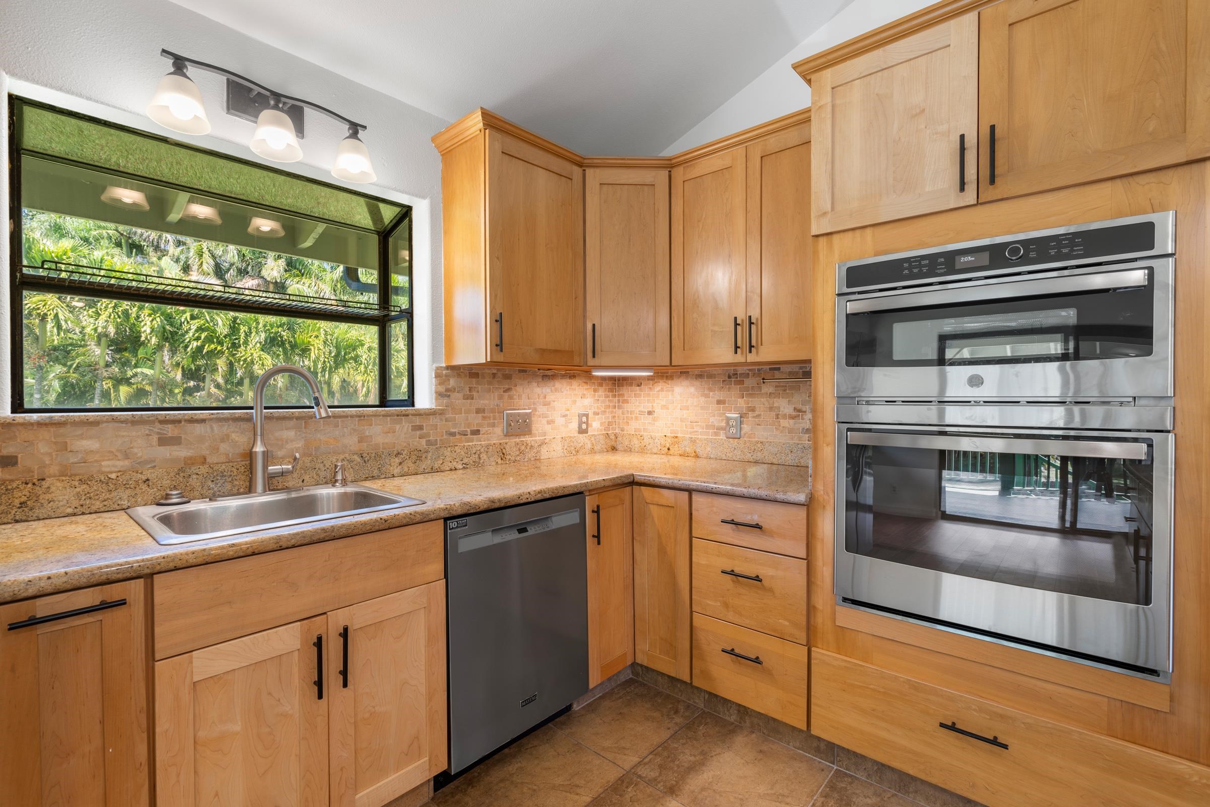 4345  Waha Pl , Haiku home - photo 11 of 46