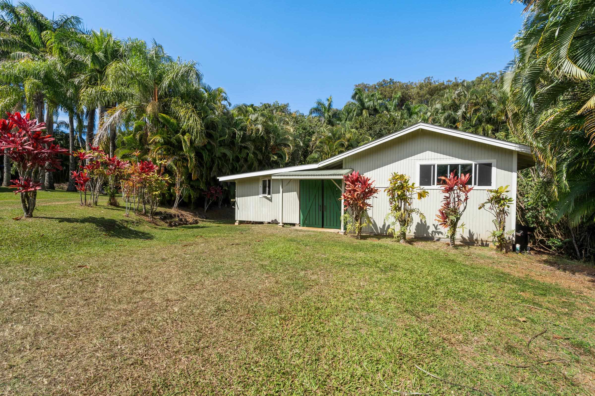 4345  Waha Pl , Haiku home - photo 42 of 46
