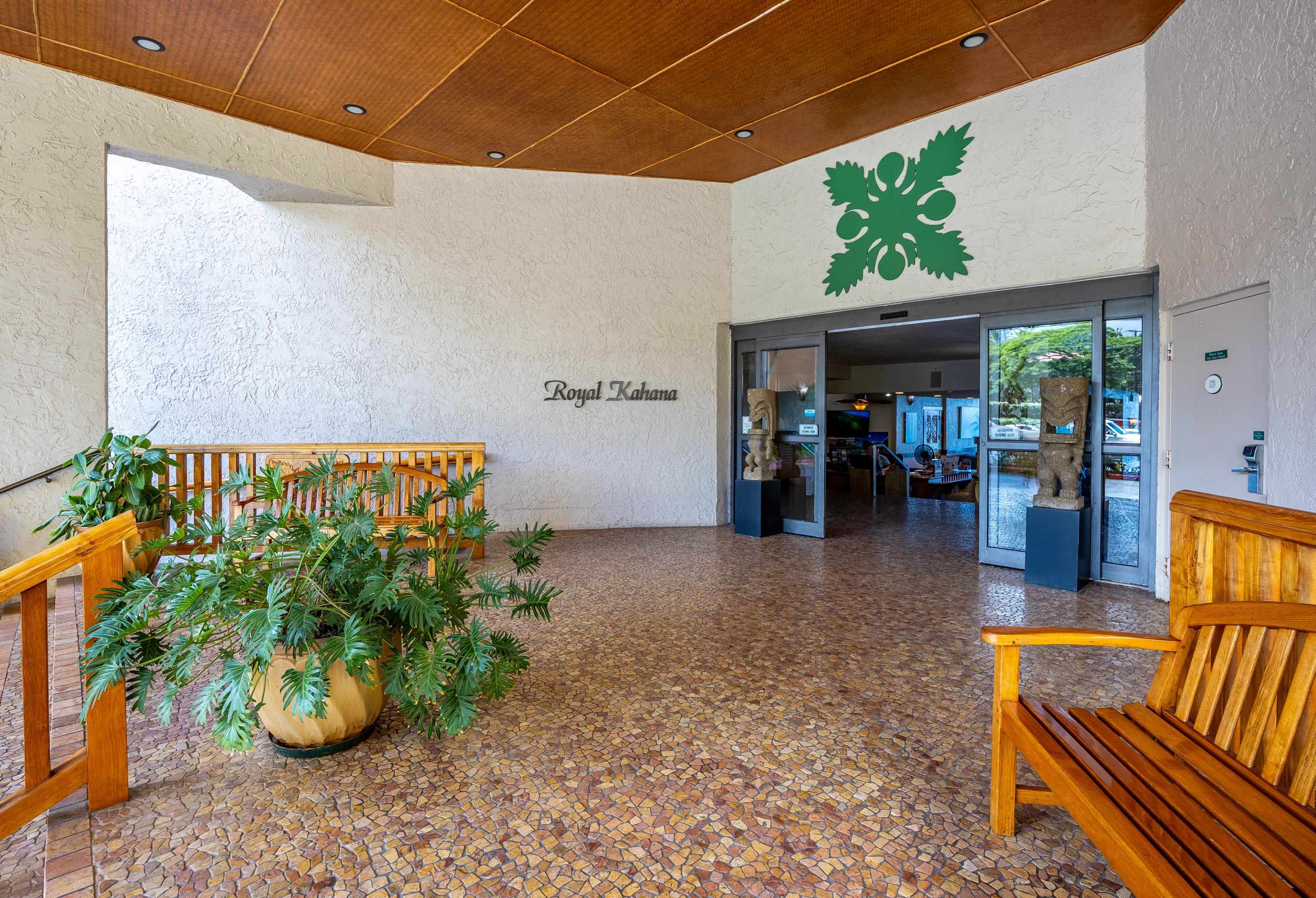 Royal Kahana condo # 1015, Lahaina, Hawaii - photo 24 of 35