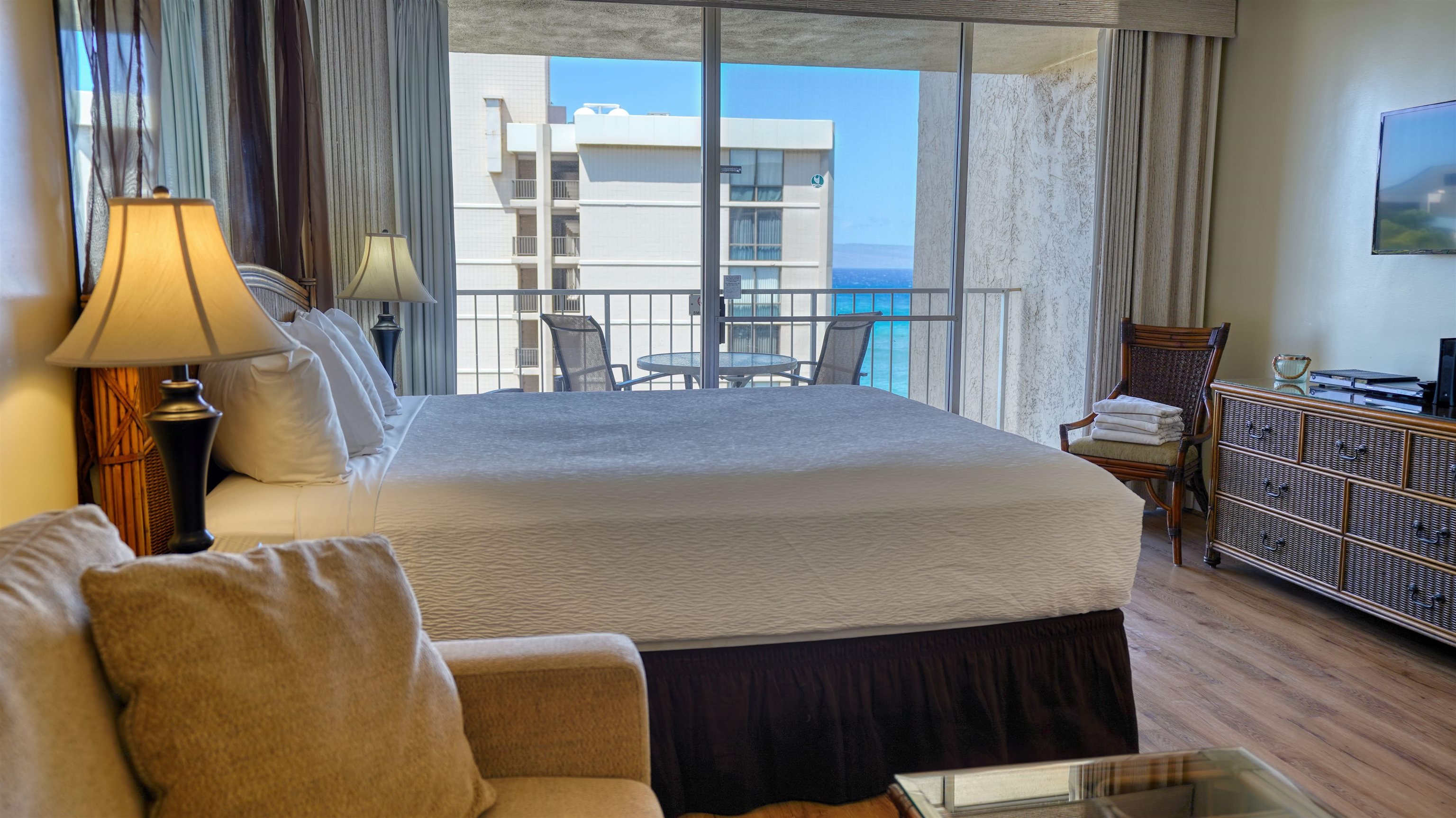 Royal Kahana condo # 1018, Lahaina, Hawaii - photo 6 of 35