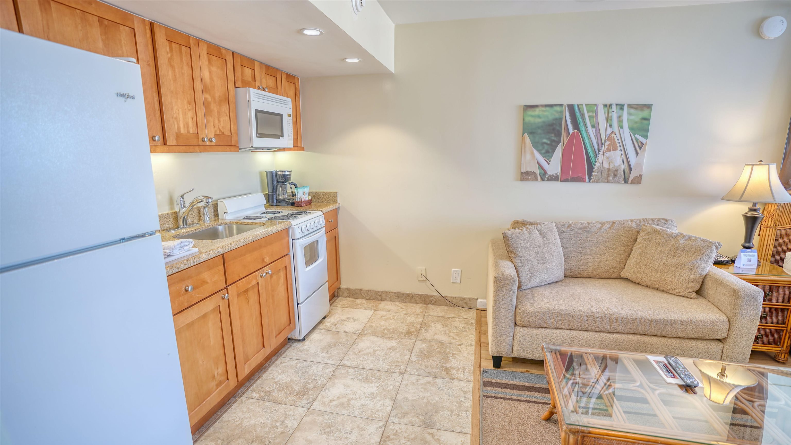 Royal Kahana condo # 1018, Lahaina, Hawaii - photo 9 of 35