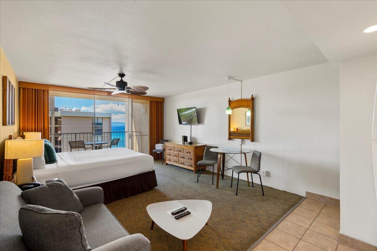 Royal Kahana condo # 1118, Lahaina, Hawaii - photo 4 of 33