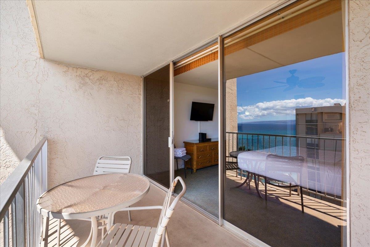 Royal Kahana condo # 1118, Lahaina, Hawaii - photo 5 of 33