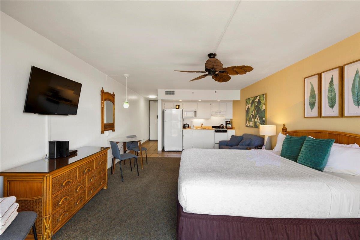 Royal Kahana condo # 1118, Lahaina, Hawaii - photo 8 of 33