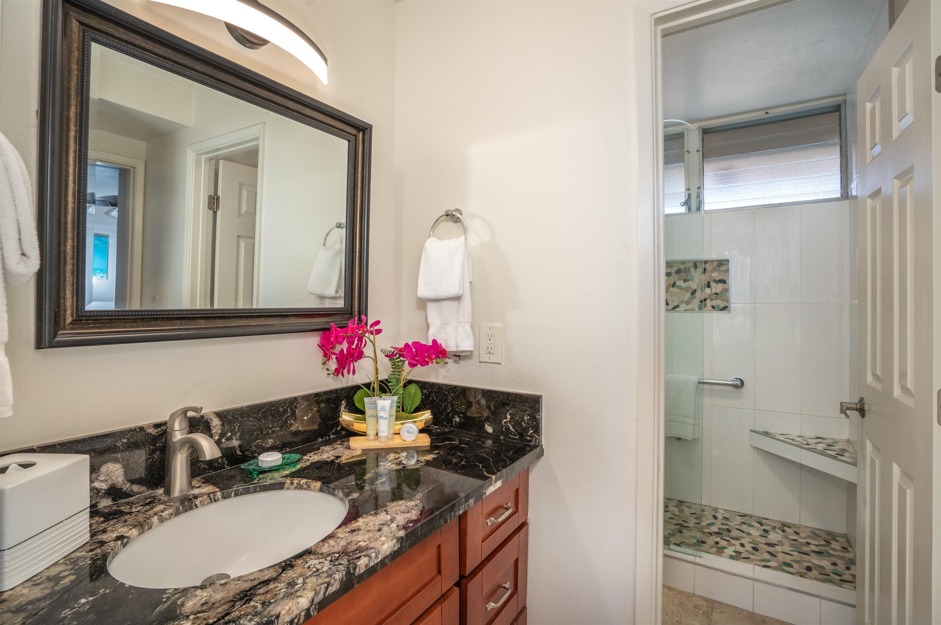 Royal Kahana condo # 1215, Lahaina, Hawaii - photo 13 of 31