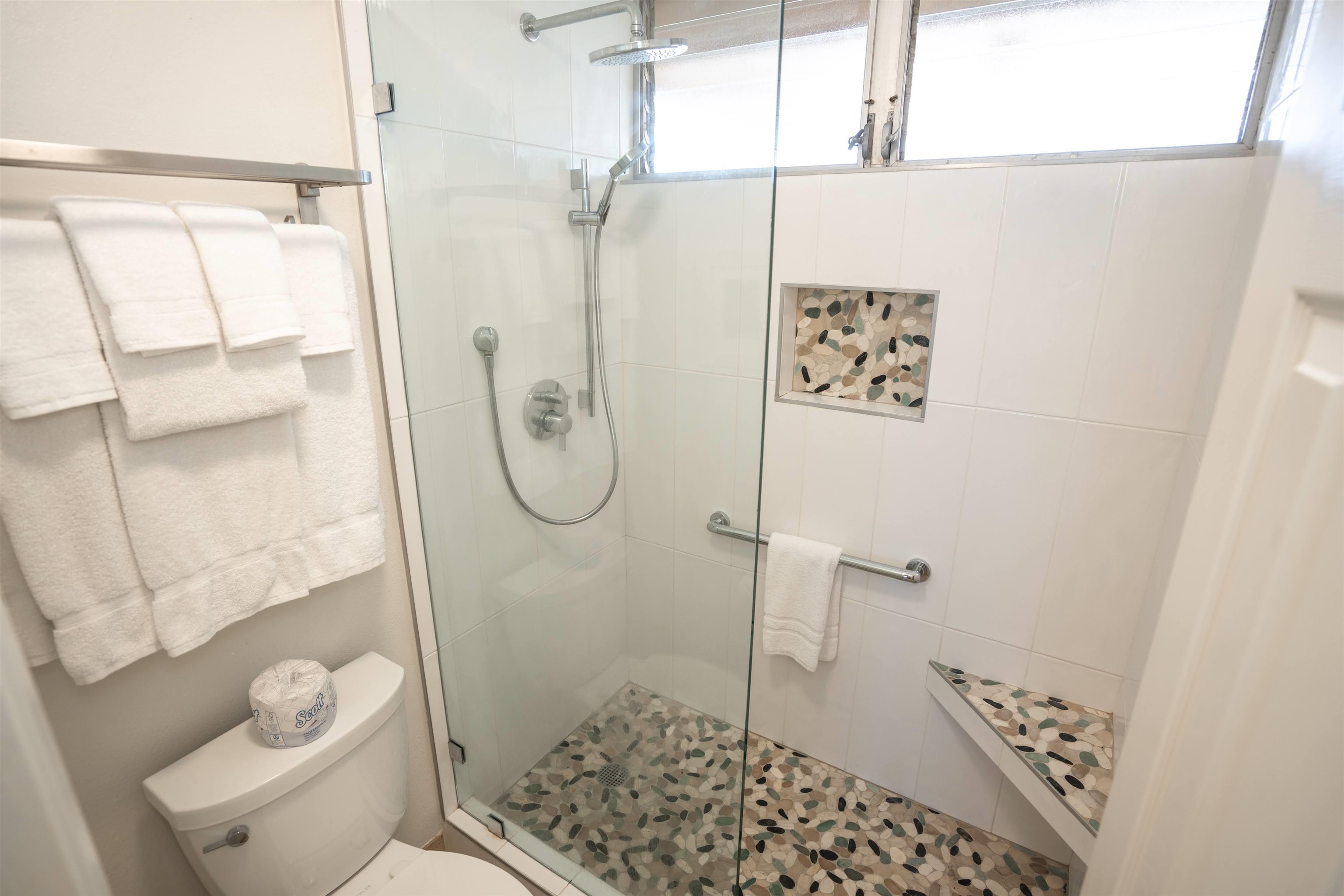 Royal Kahana condo # 1215, Lahaina, Hawaii - photo 14 of 31