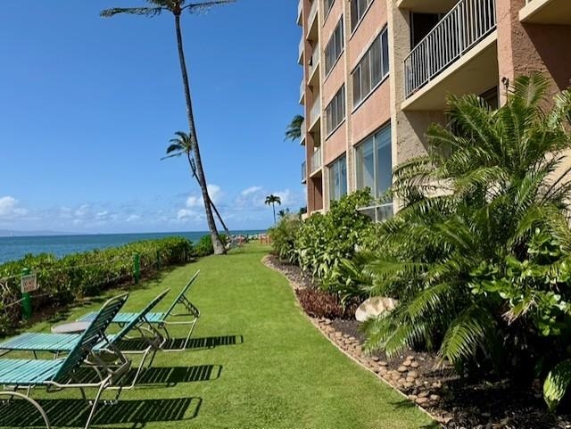 Royal Kahana condo # 1216, Lahaina, Hawaii - photo 2 of 12