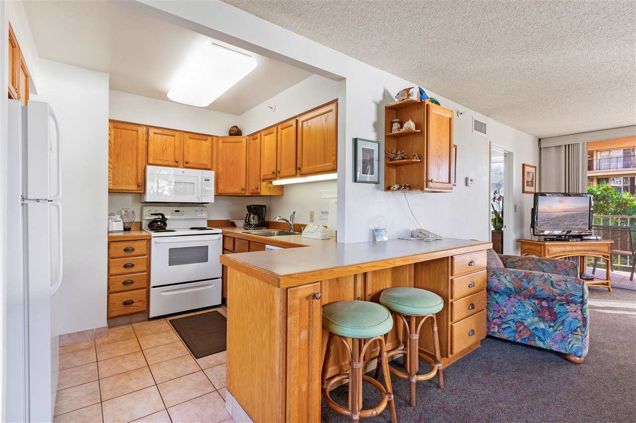 Royal Kahana condo # 301, Lahaina, Hawaii - photo 6 of 30