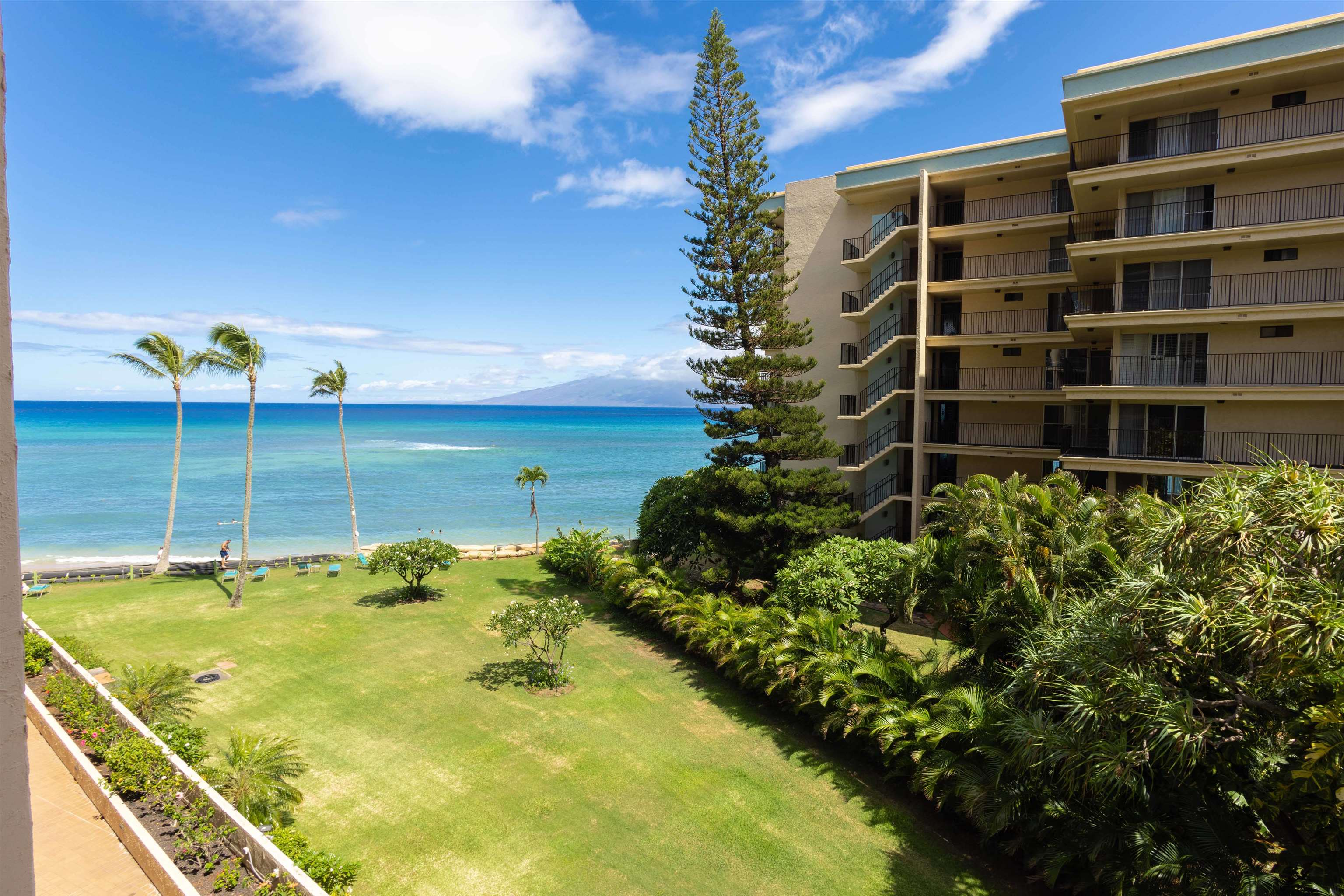 Royal Kahana condo # 403, Lahaina, Hawaii - photo 9 of 15