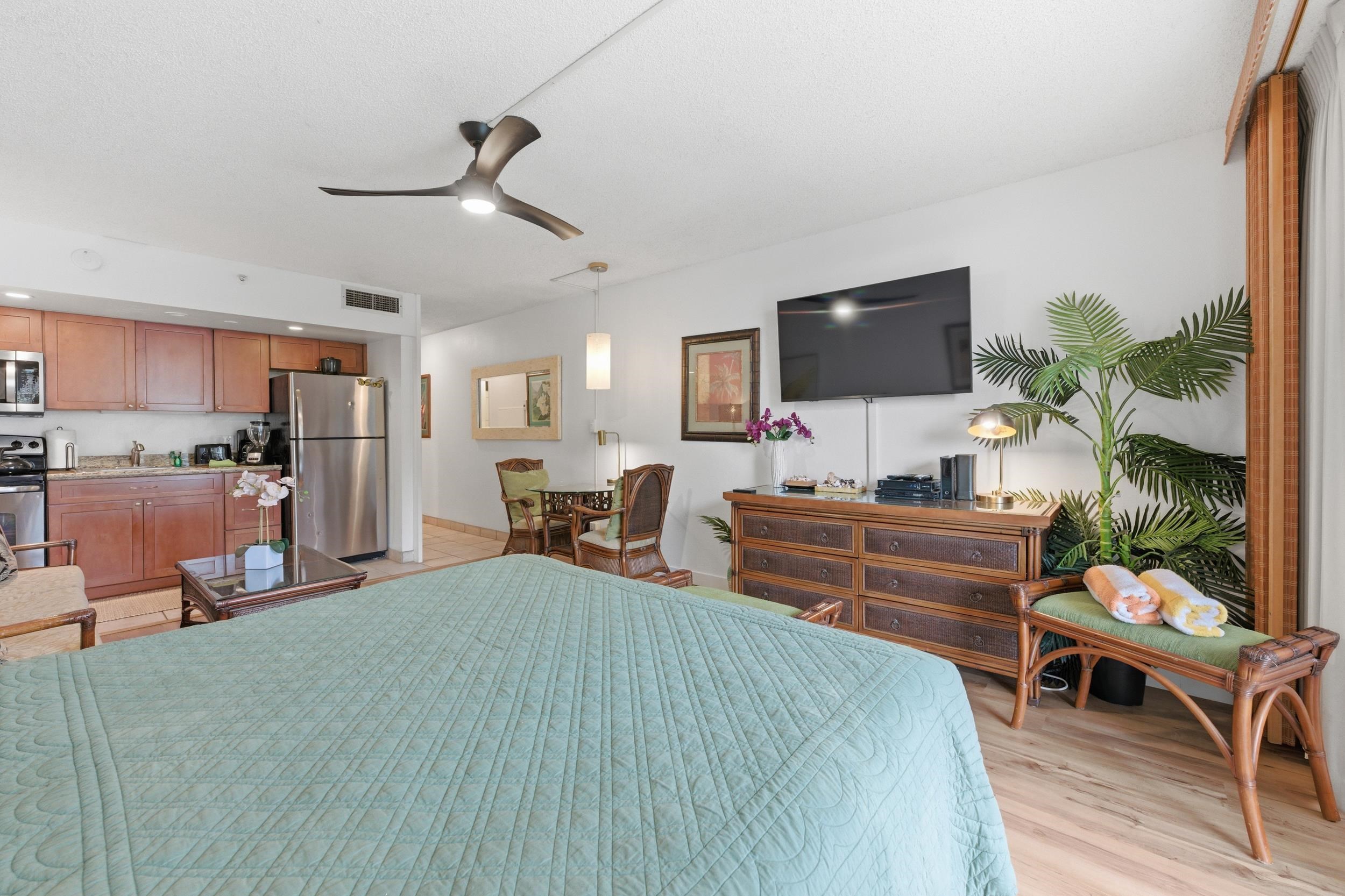 Royal Kahana condo # 620, Lahaina, Hawaii - photo 4 of 25