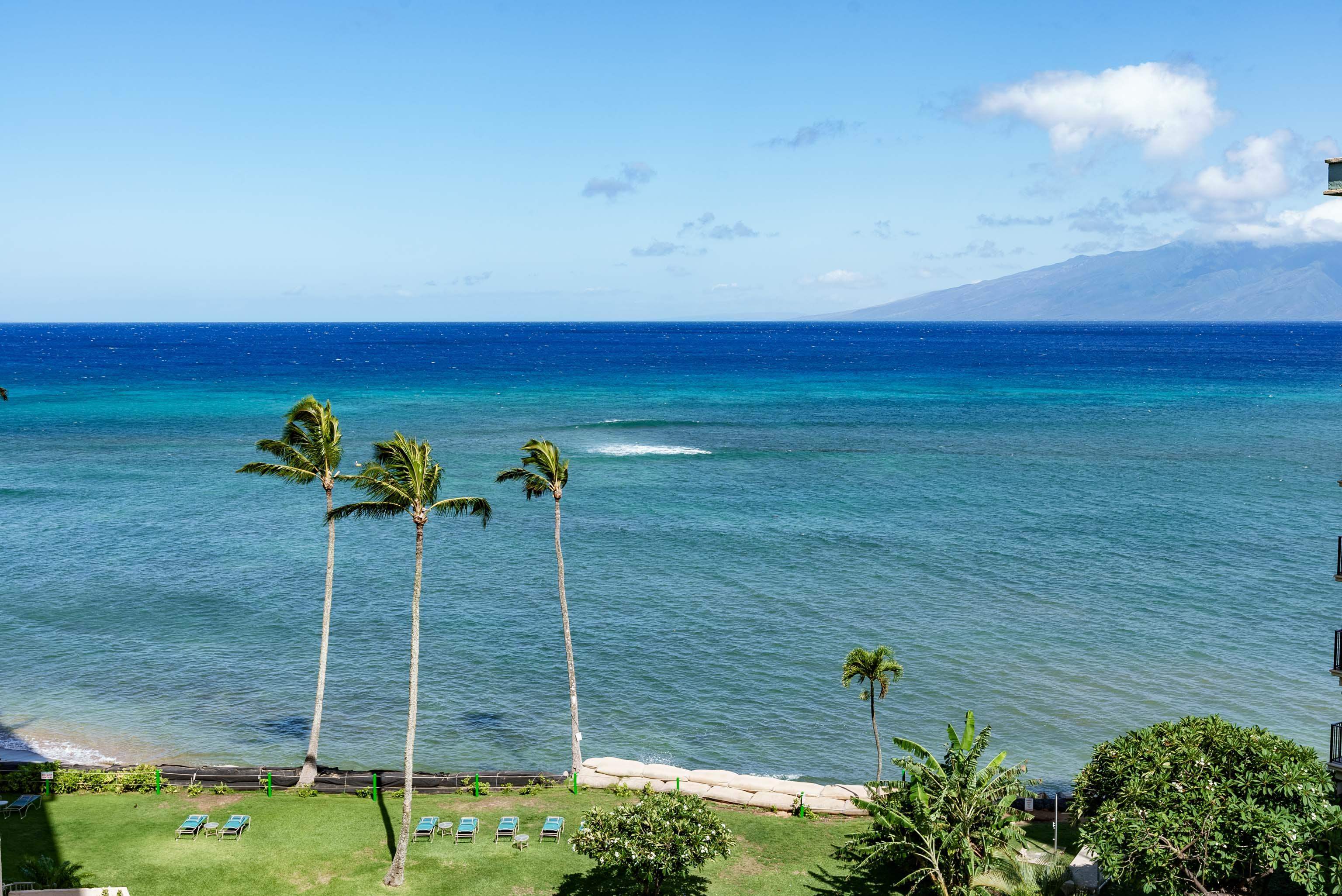 Royal Kahana condo # 702, Lahaina, Hawaii - photo 4 of 37